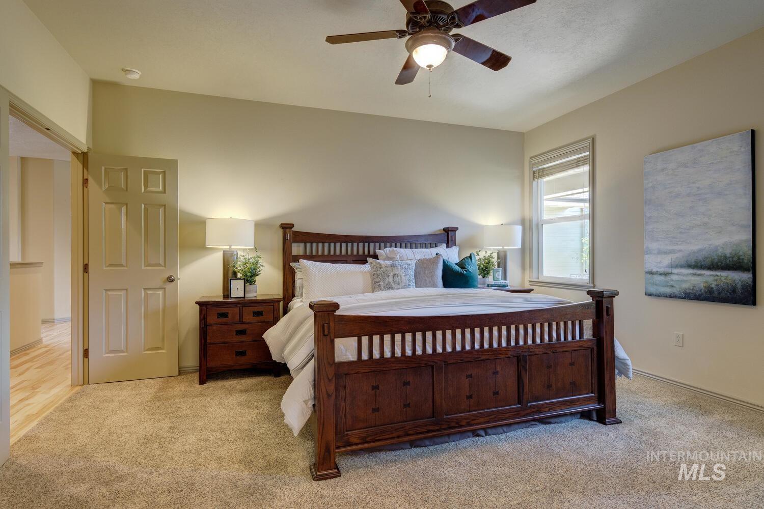 9407 W Pebblestream Dr