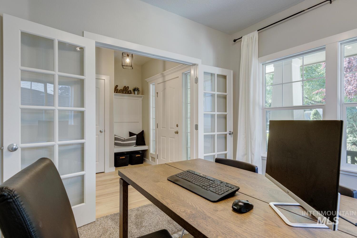 5572 W School Ridge Rd