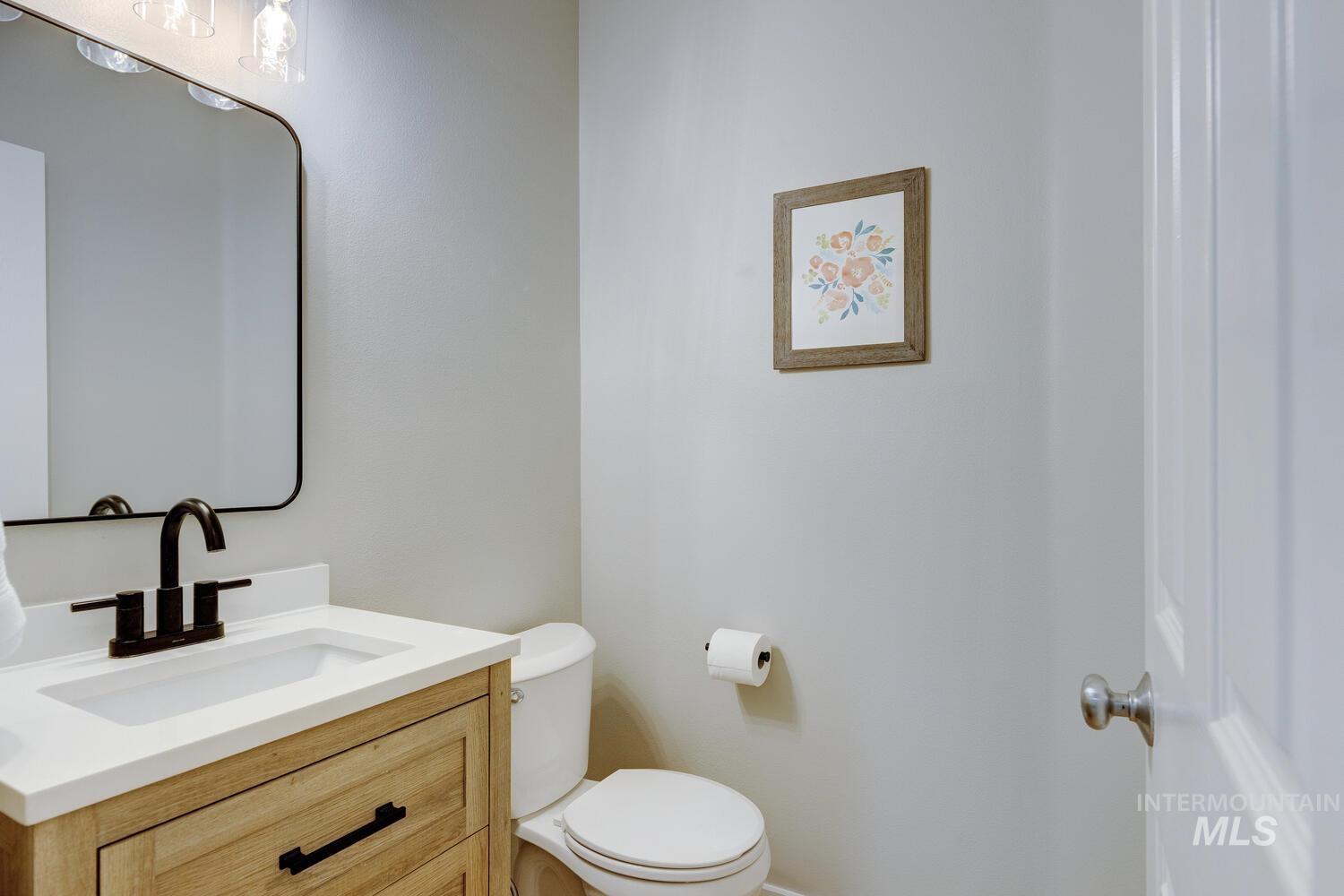 5572 W School Ridge Rd