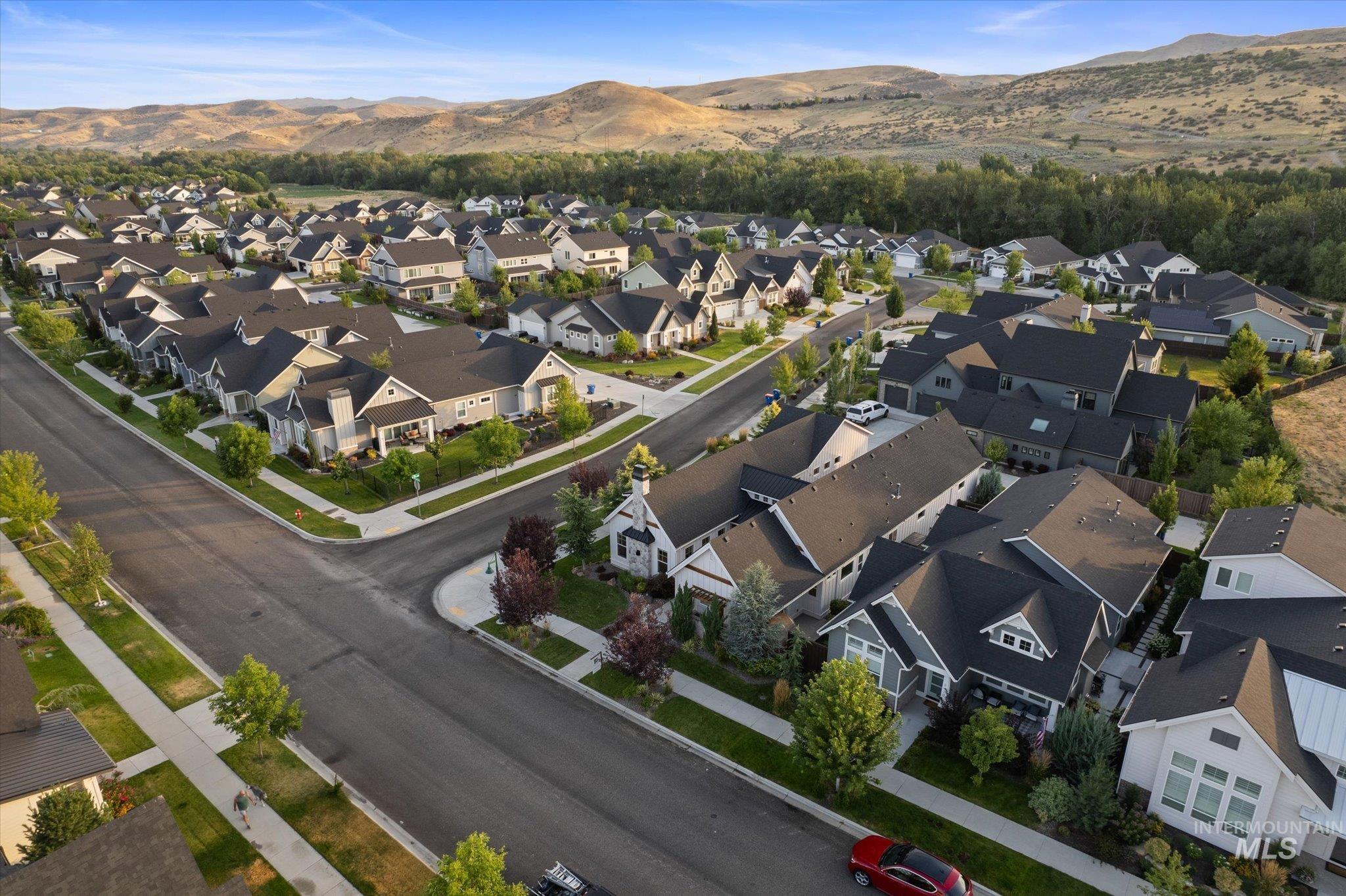 3422 W Hidden Springs Dr