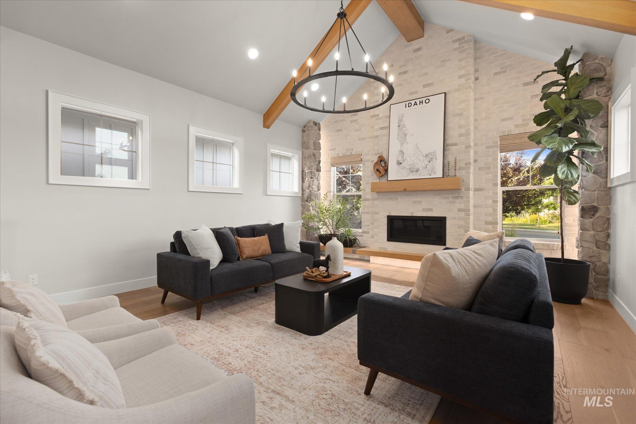 3422 W Hidden Springs Dr