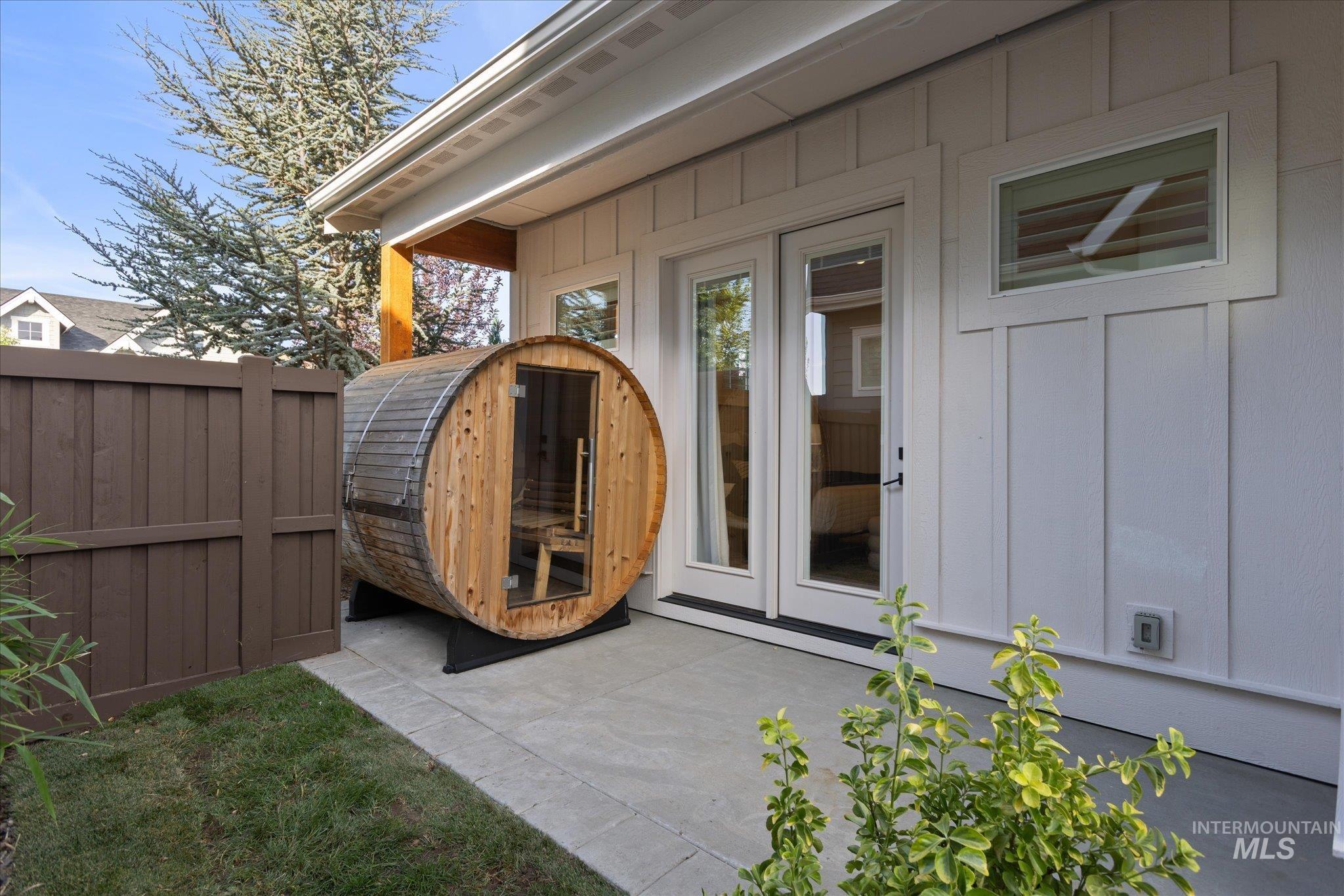 3422 W Hidden Springs Dr