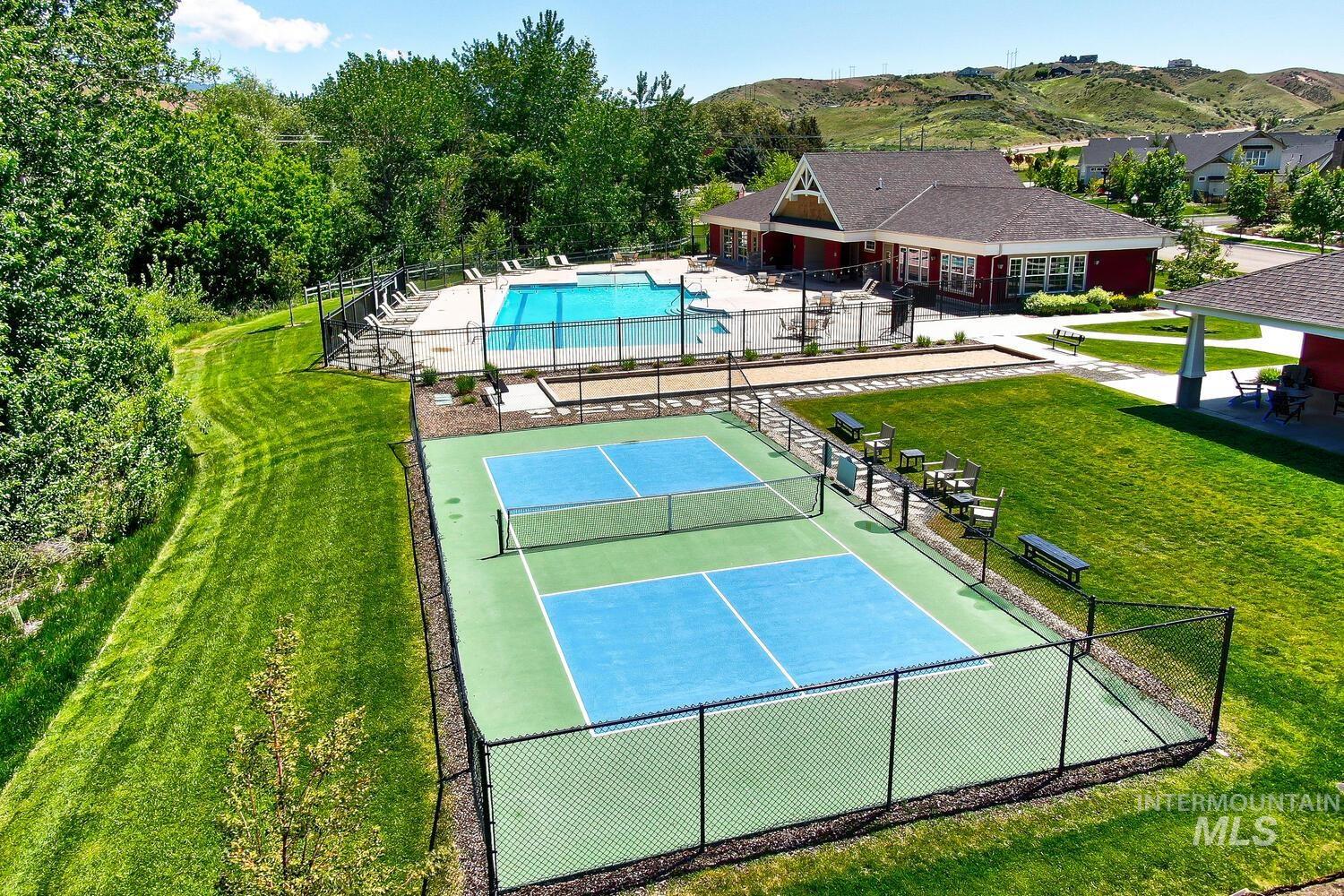 3422 W Hidden Springs Dr