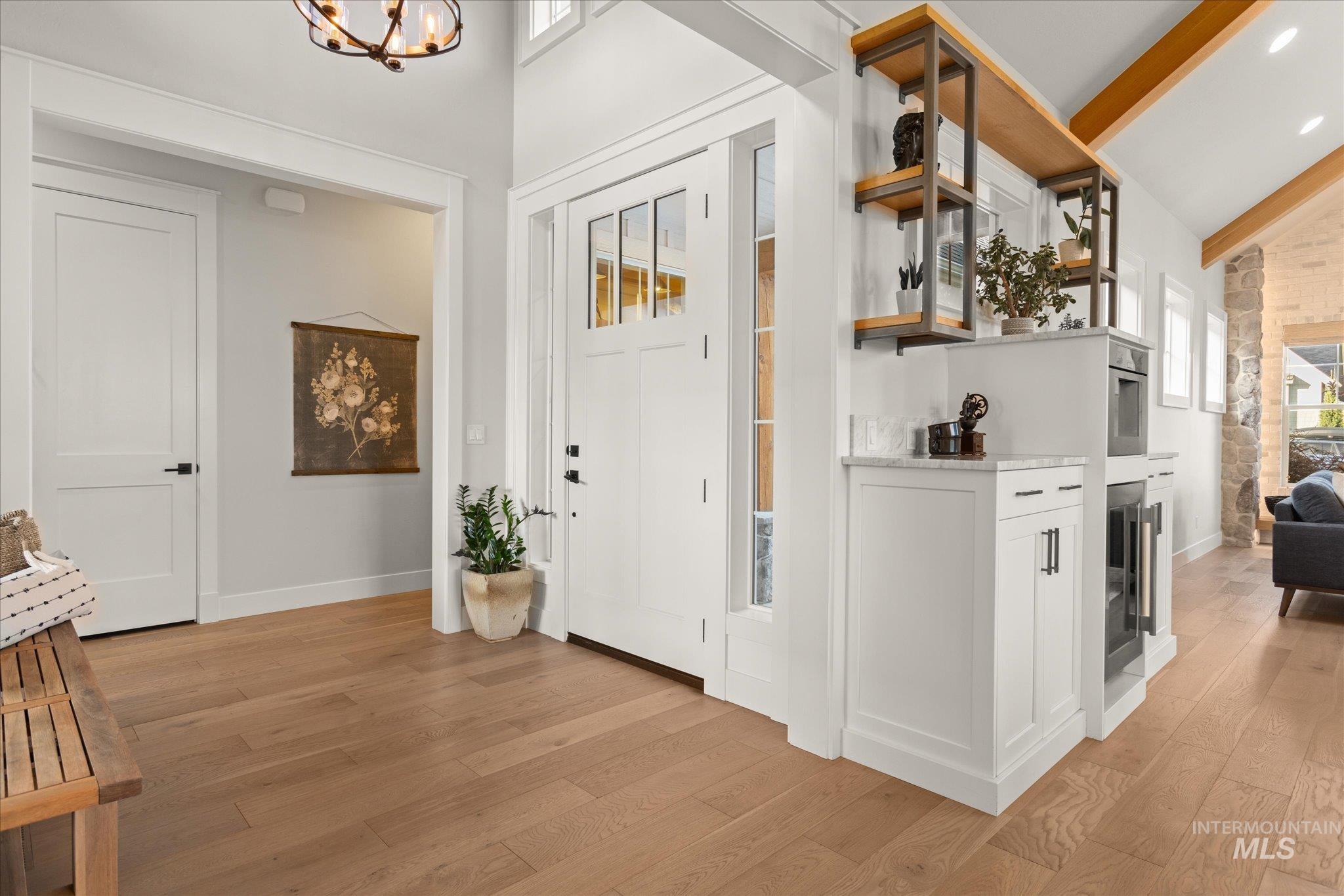 3422 W Hidden Springs Dr