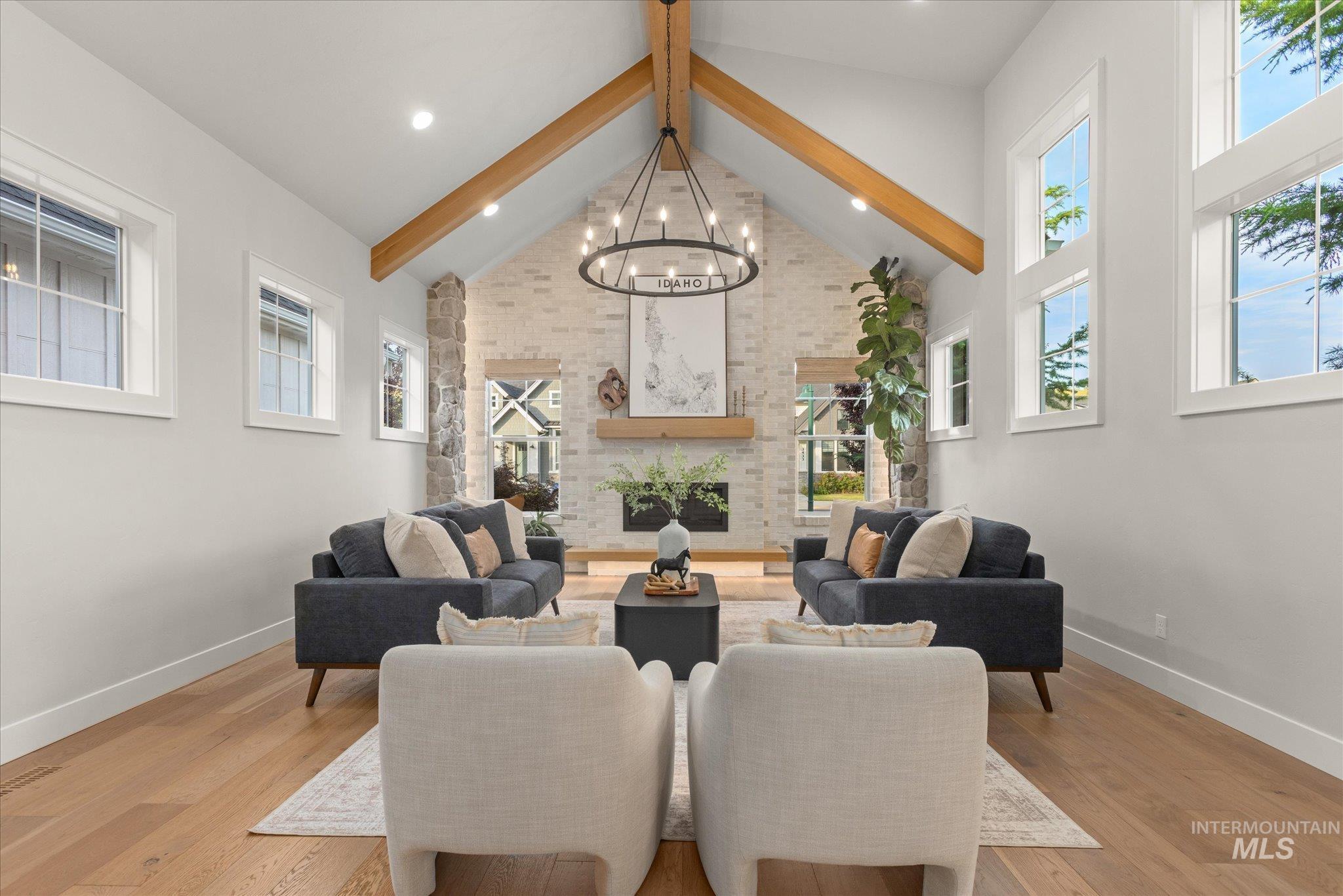 3422 W Hidden Springs Dr