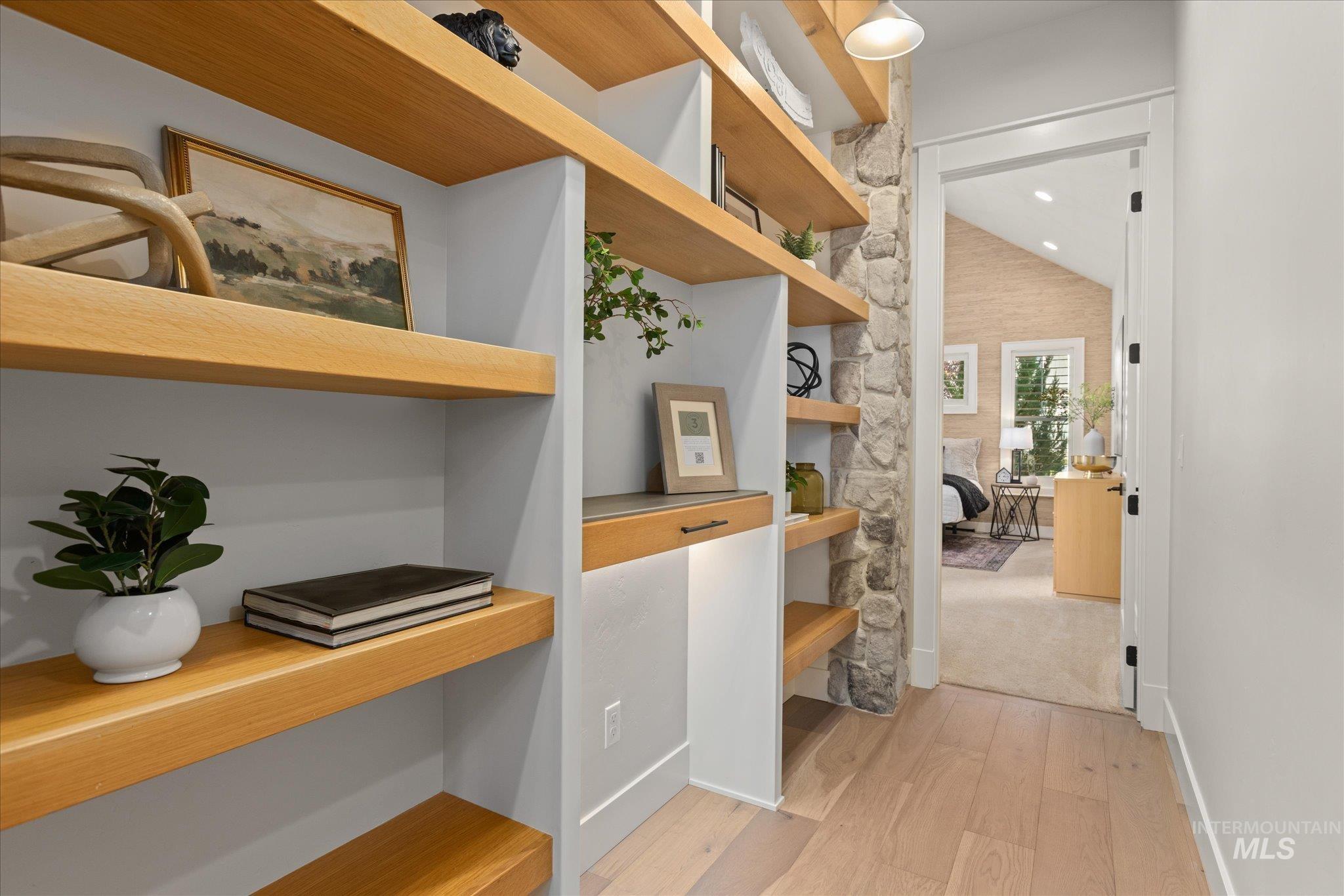 3422 W Hidden Springs Dr