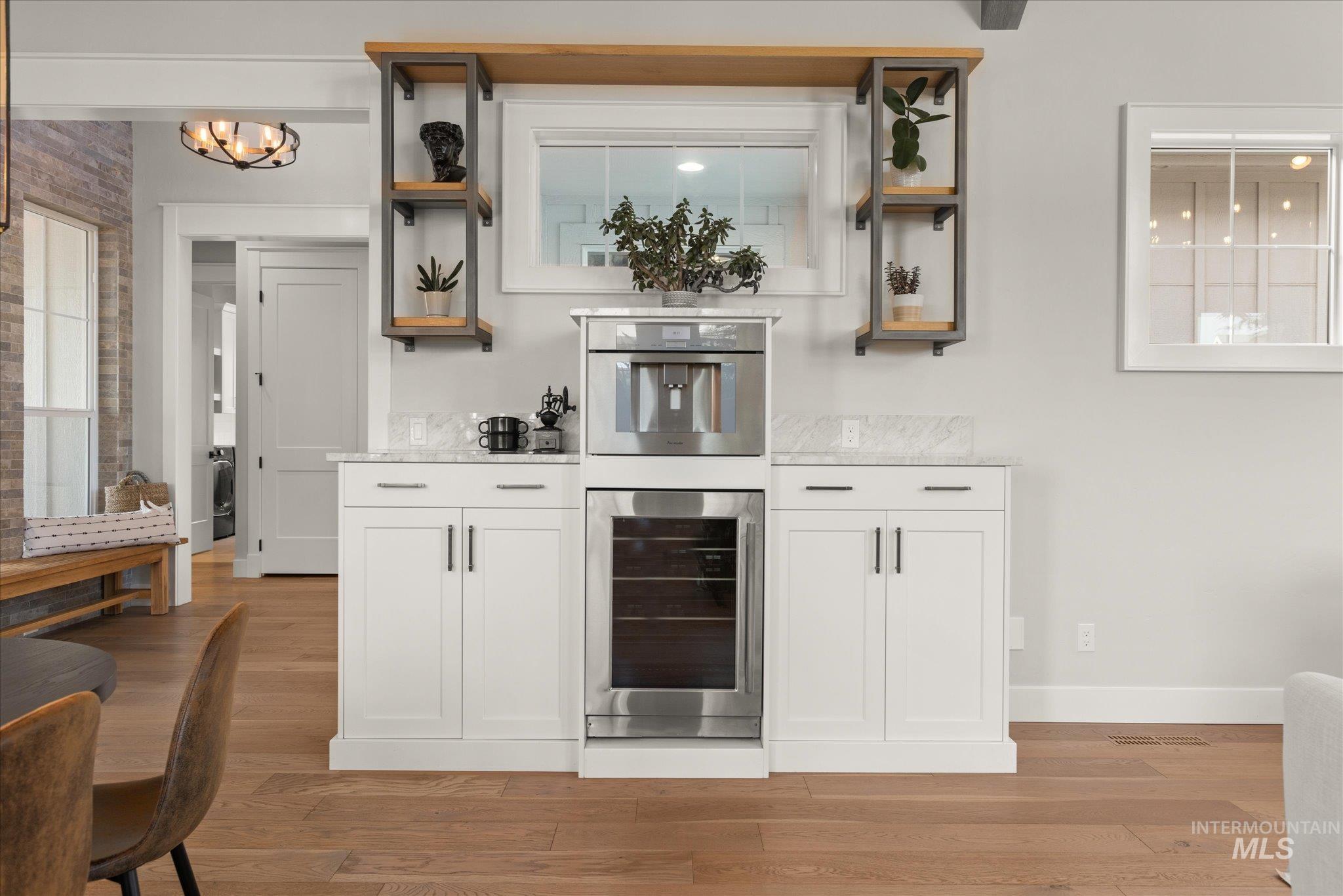 3422 W Hidden Springs Dr