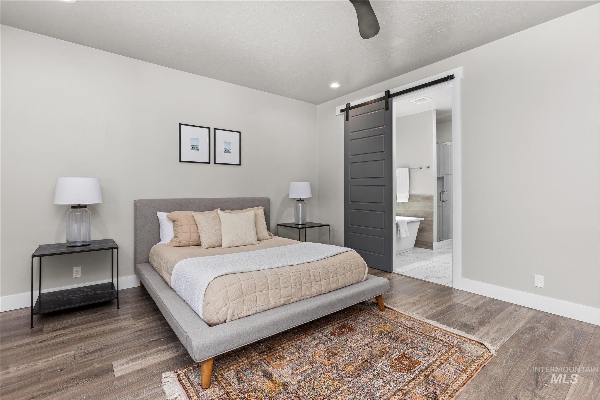 3332 W Lassen Dr