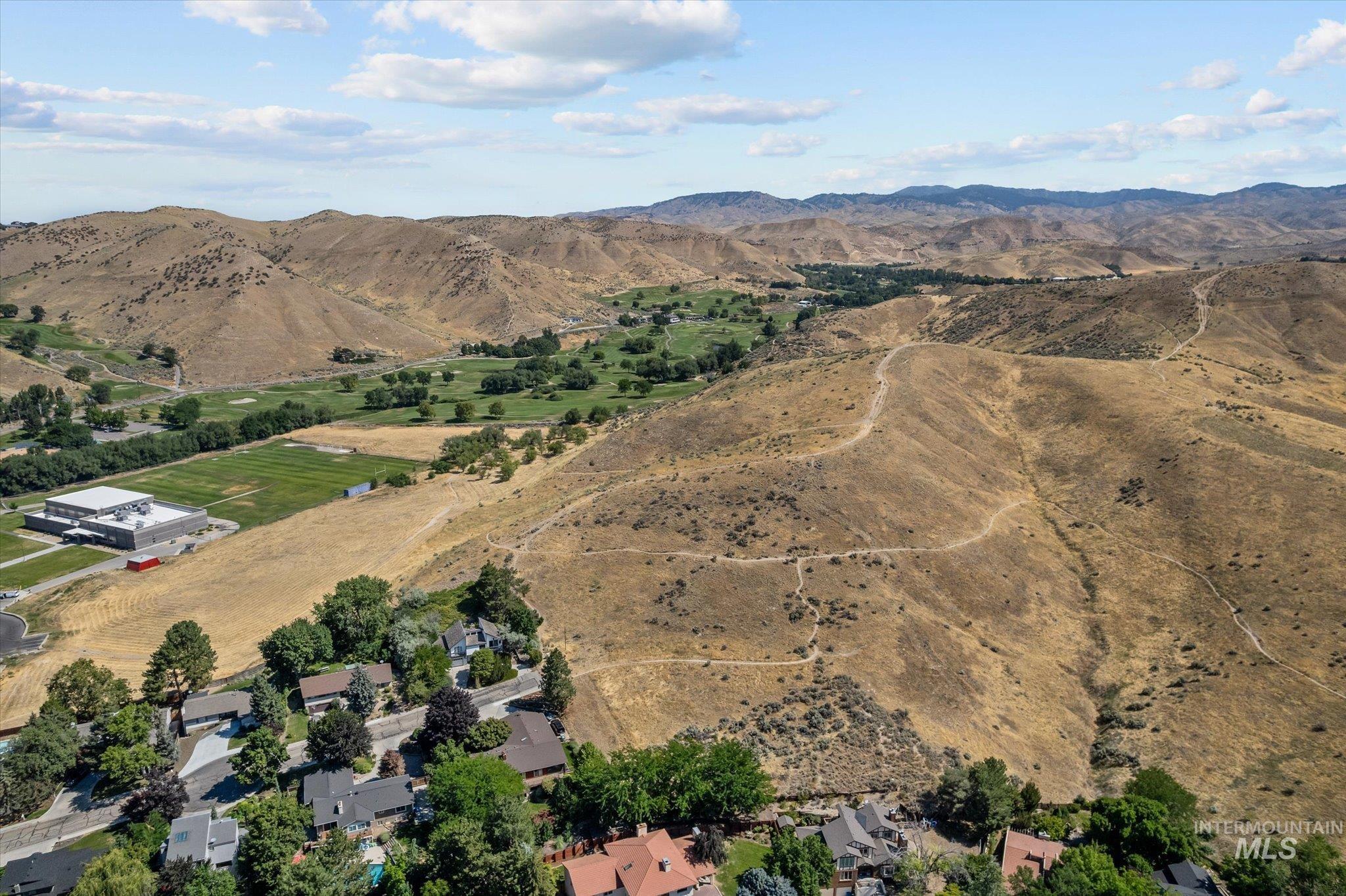 3332 W Lassen Dr