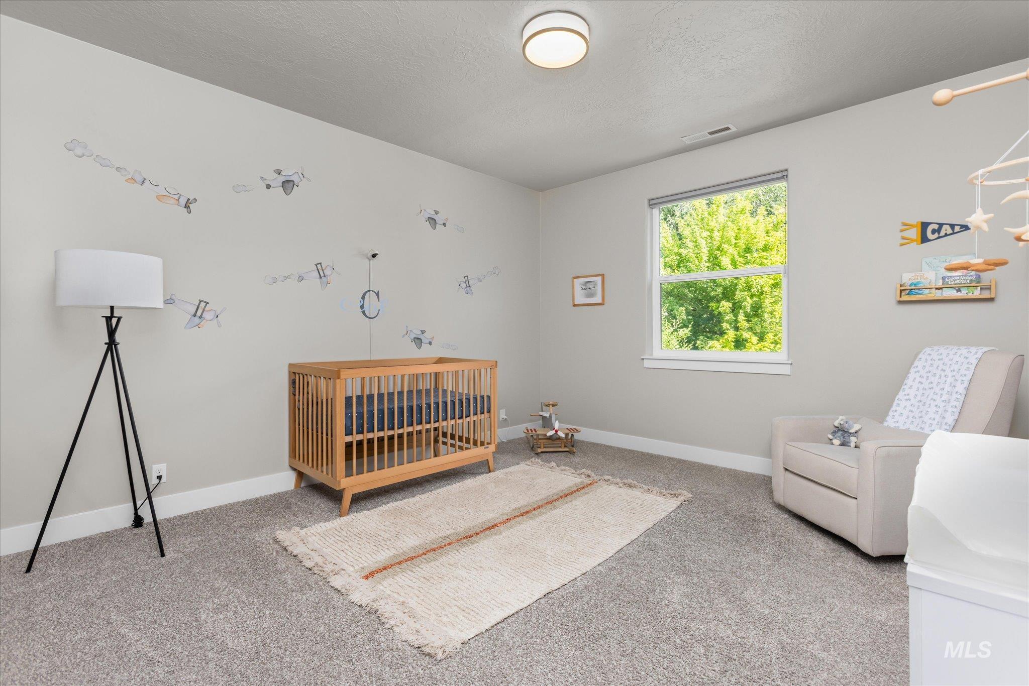 3332 W Lassen Dr