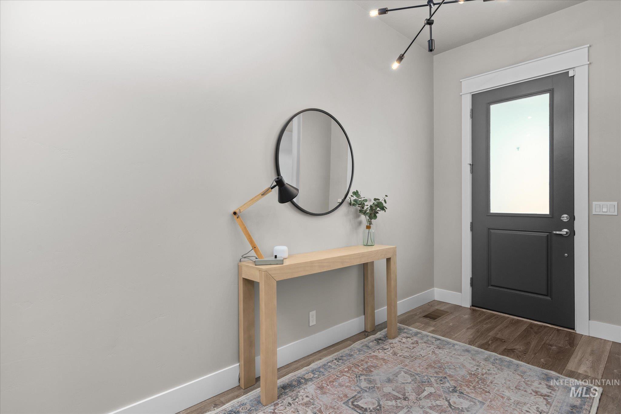 3332 W Lassen Dr
