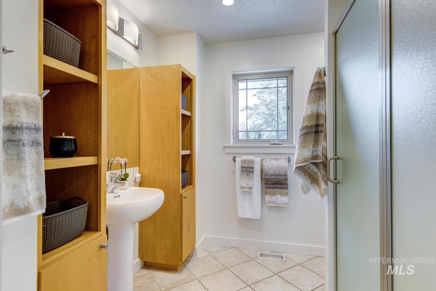 5270 W Hidden Springs Dr