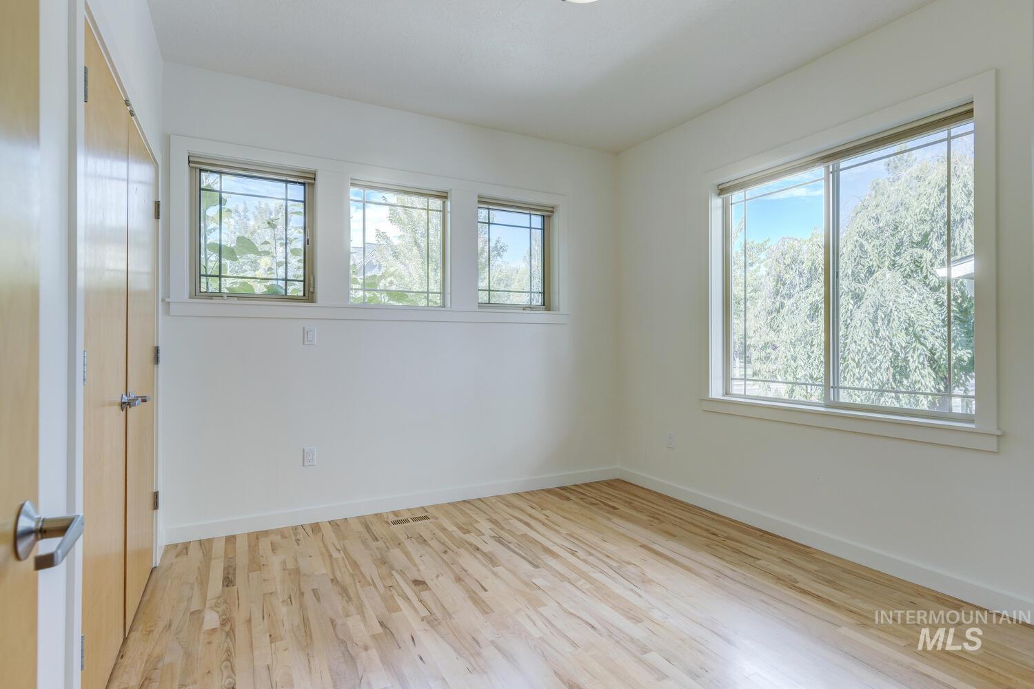 5270 W Hidden Springs Dr