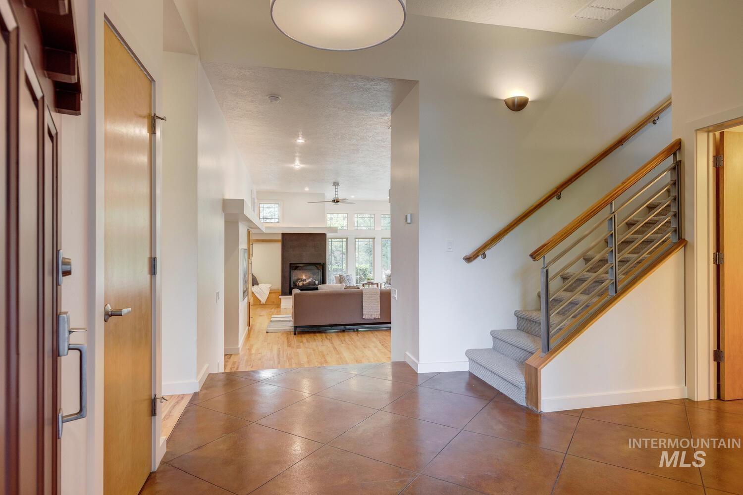 5270 W Hidden Springs Dr