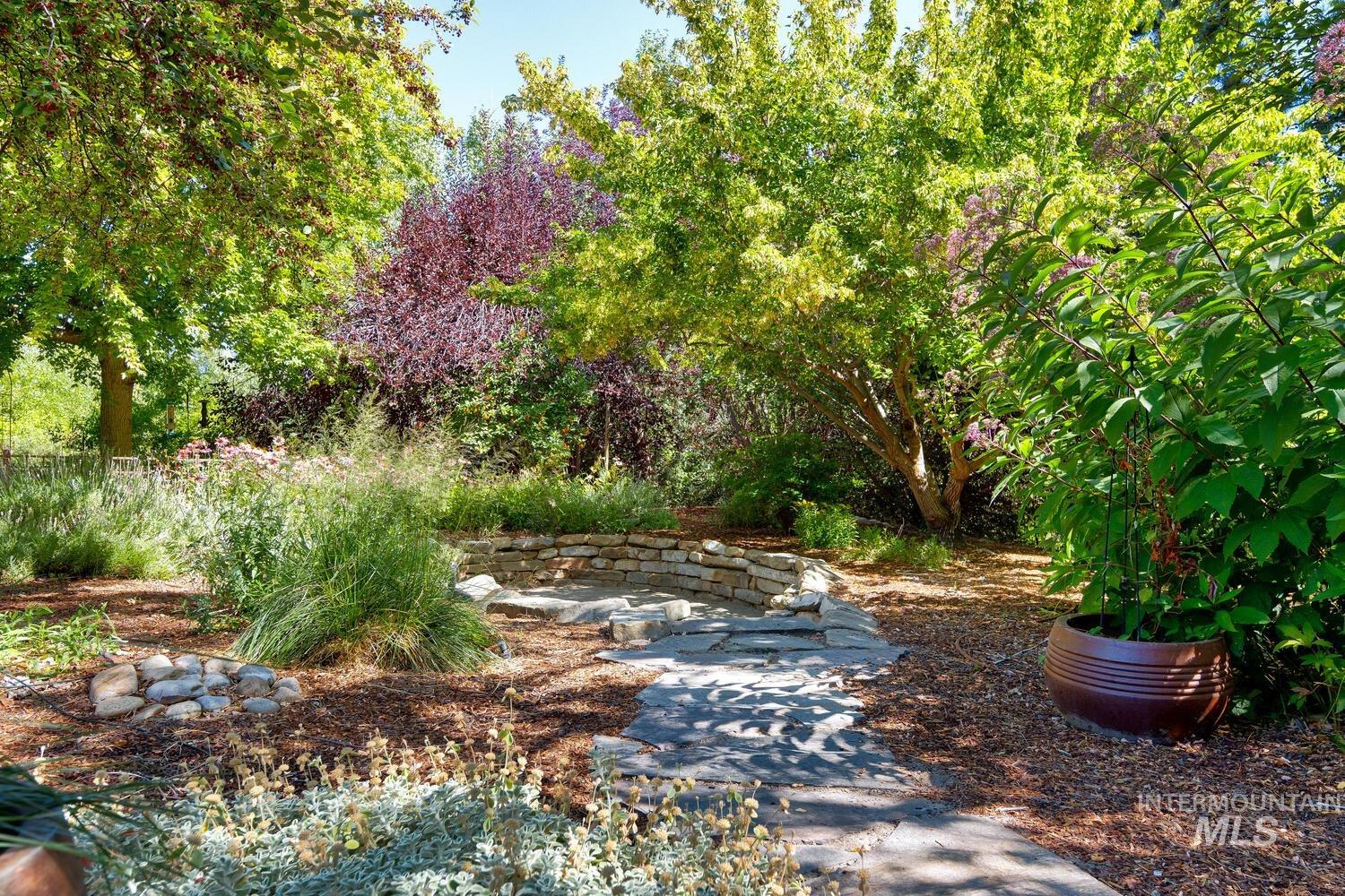 5270 W Hidden Springs Dr