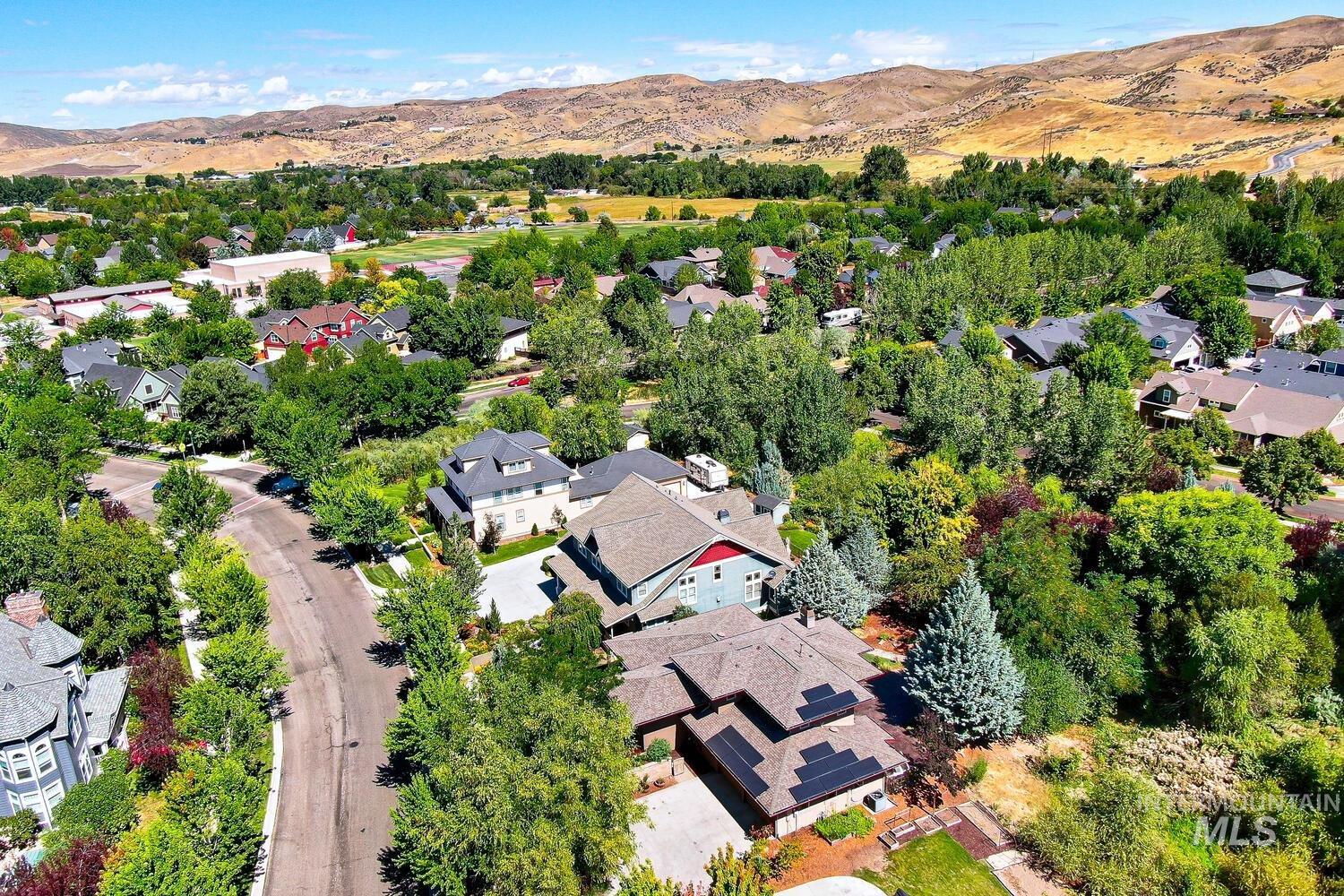 5270 W Hidden Springs Dr