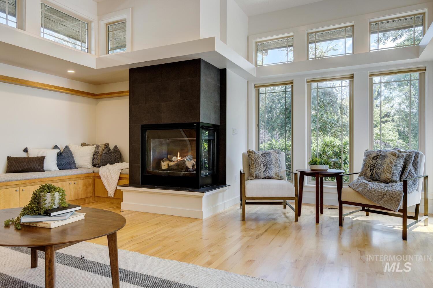 5270 W Hidden Springs Dr