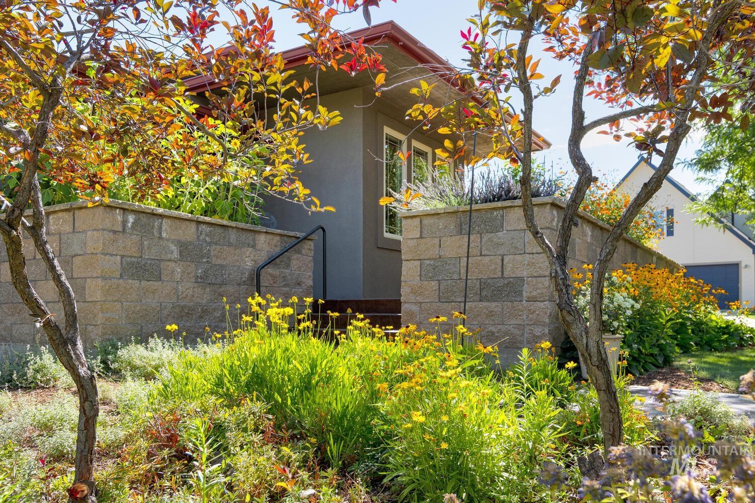 5270 W Hidden Springs Dr