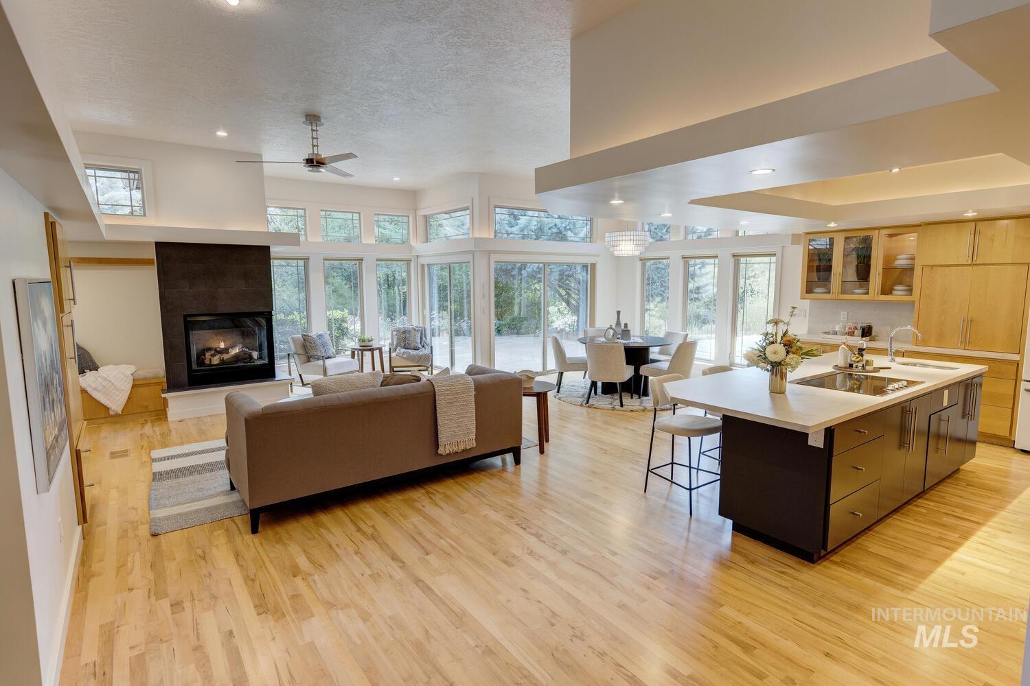 5270 W Hidden Springs Dr