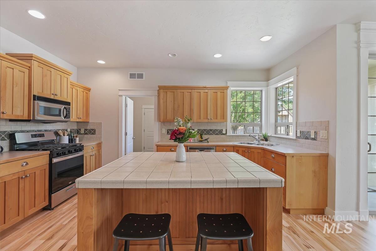 12607 N. 11th Ave