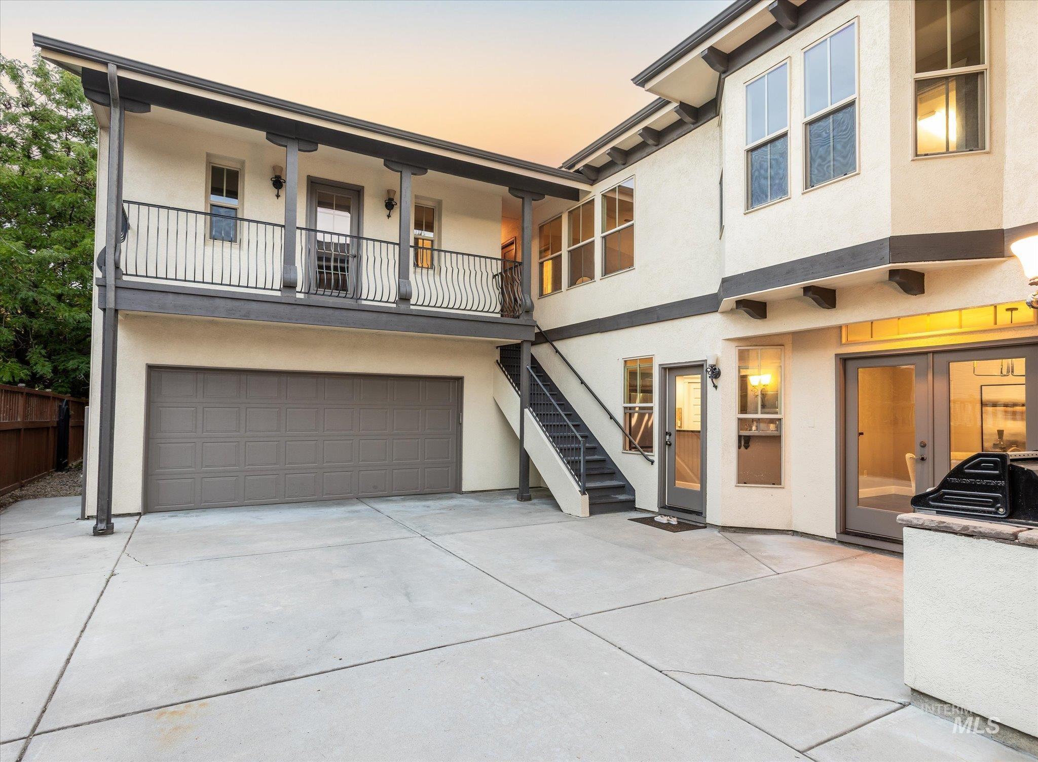 4525 W Farm View Dr