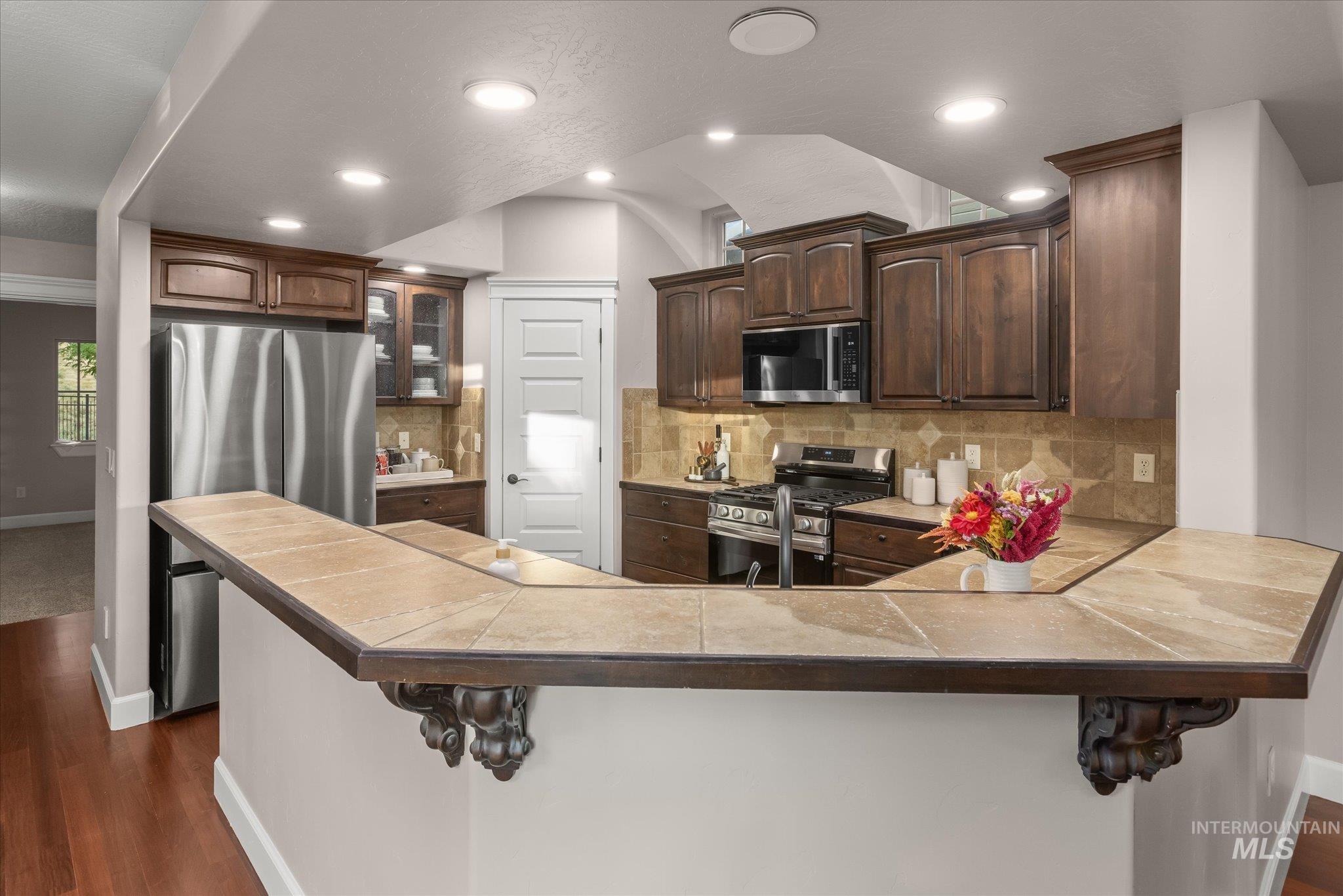 4525 W Farm View Dr