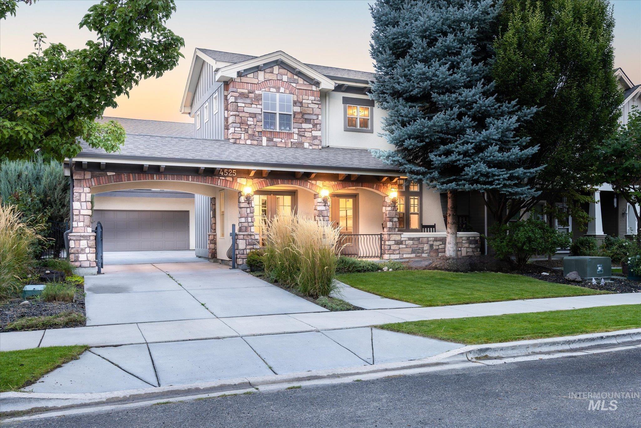 4525 W Farm View Dr