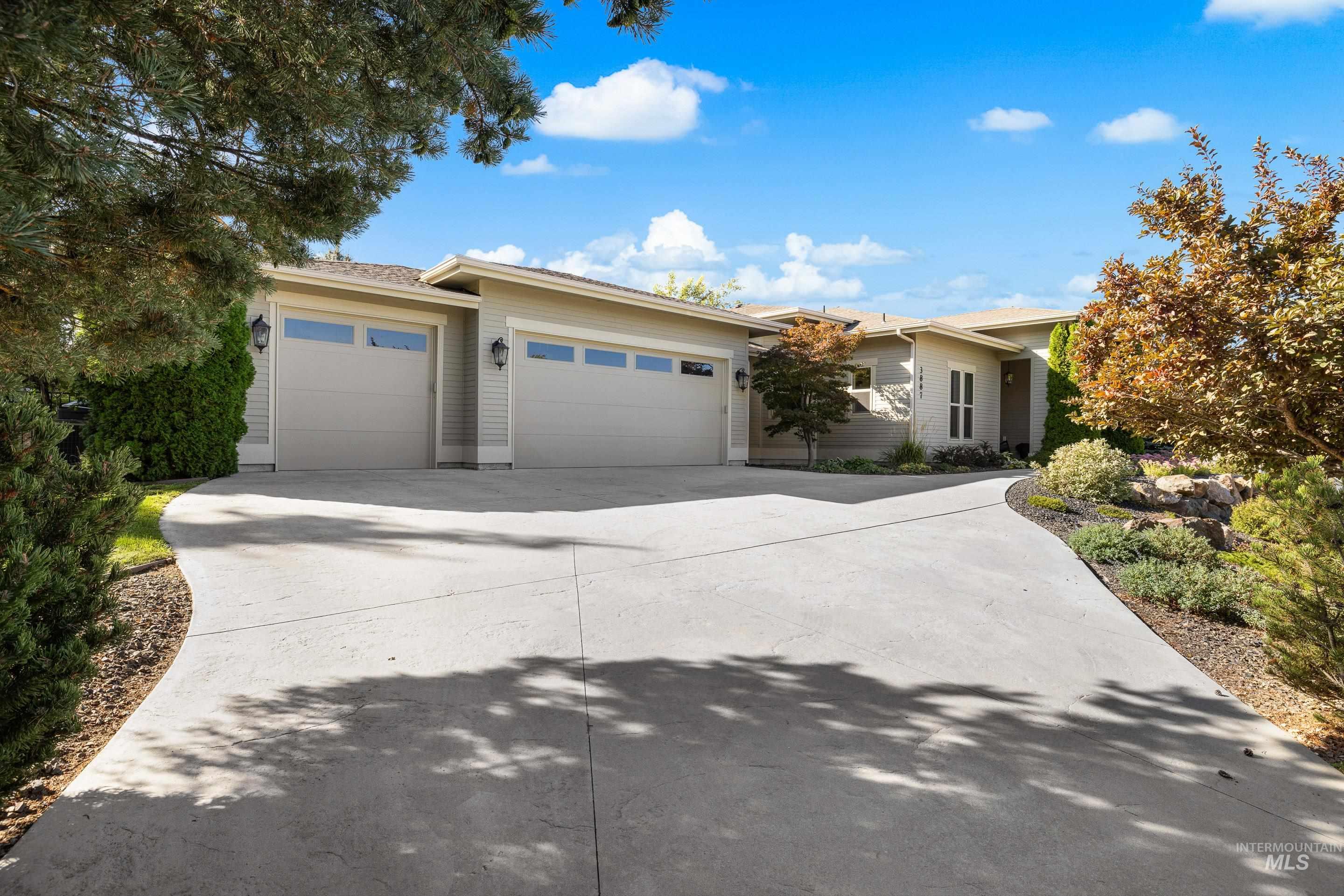 3887 W. Deerpath