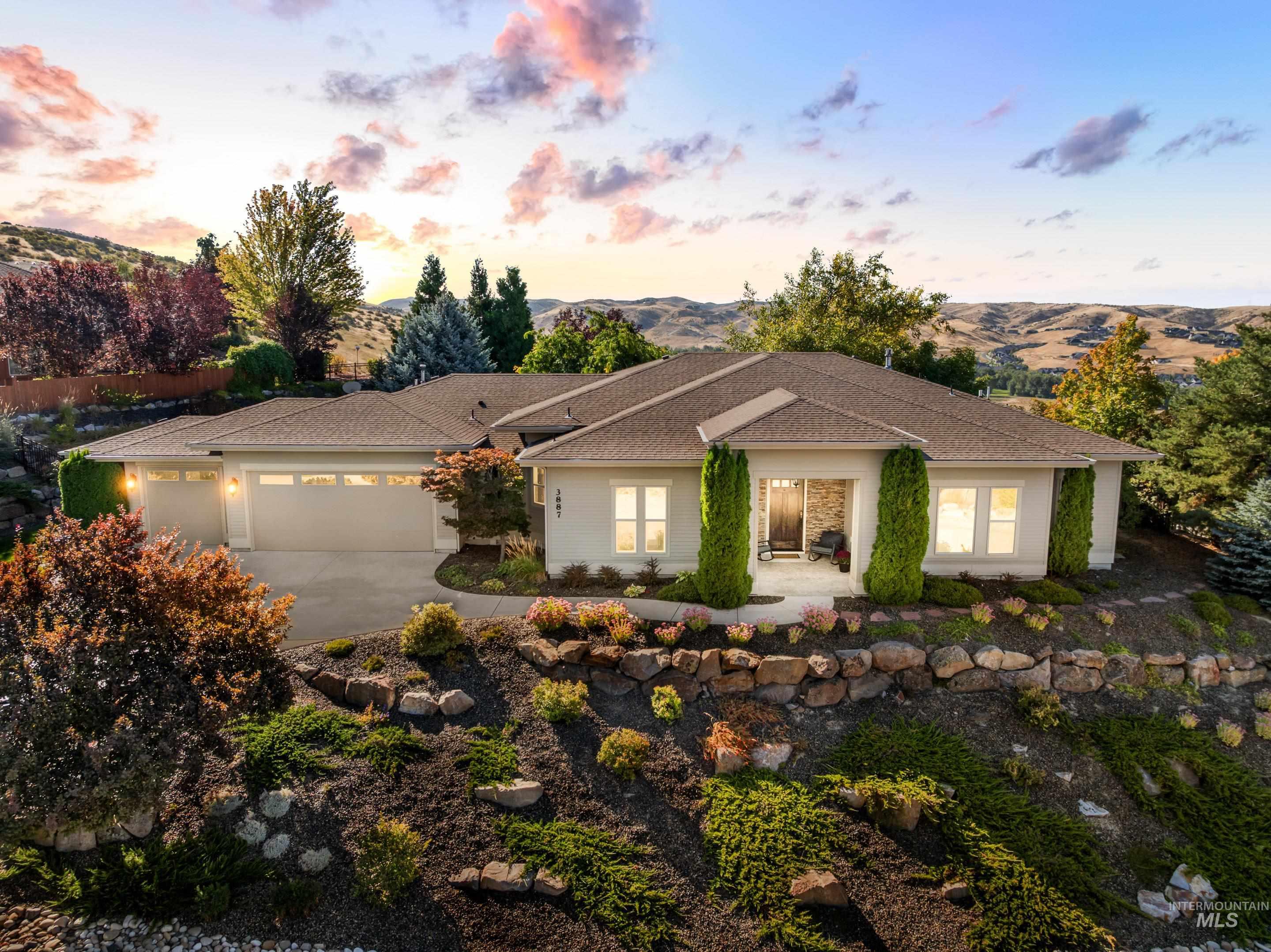 3887 W. Deerpath