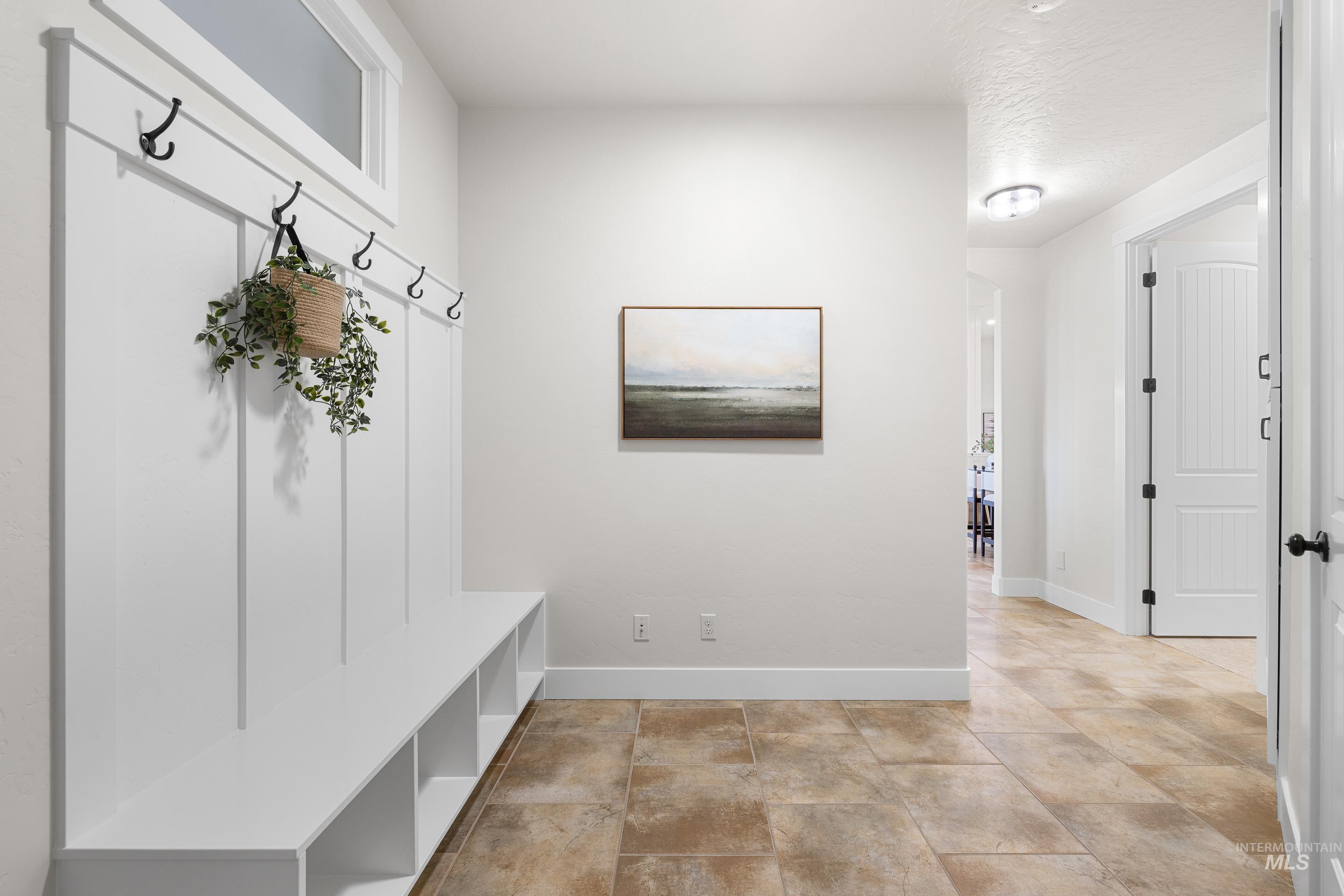3887 W. Deerpath