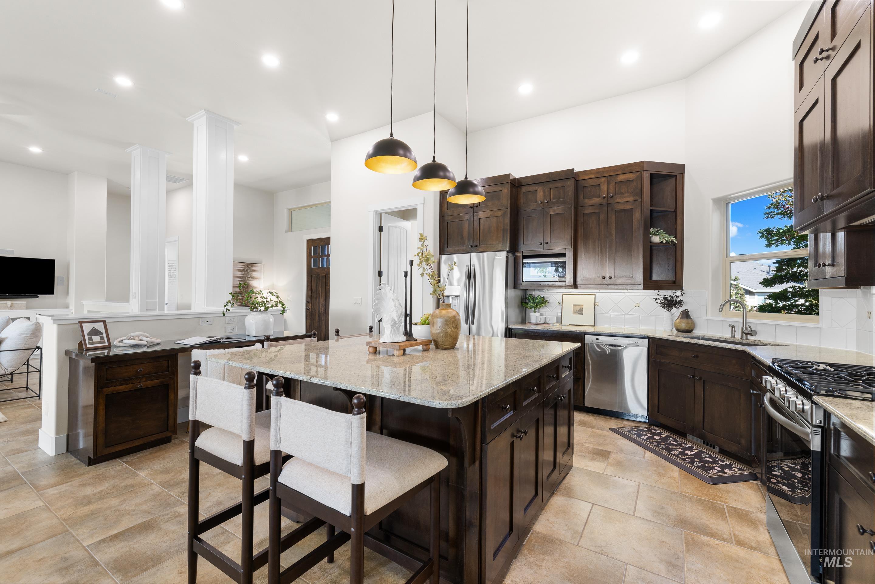 3887 W. Deerpath