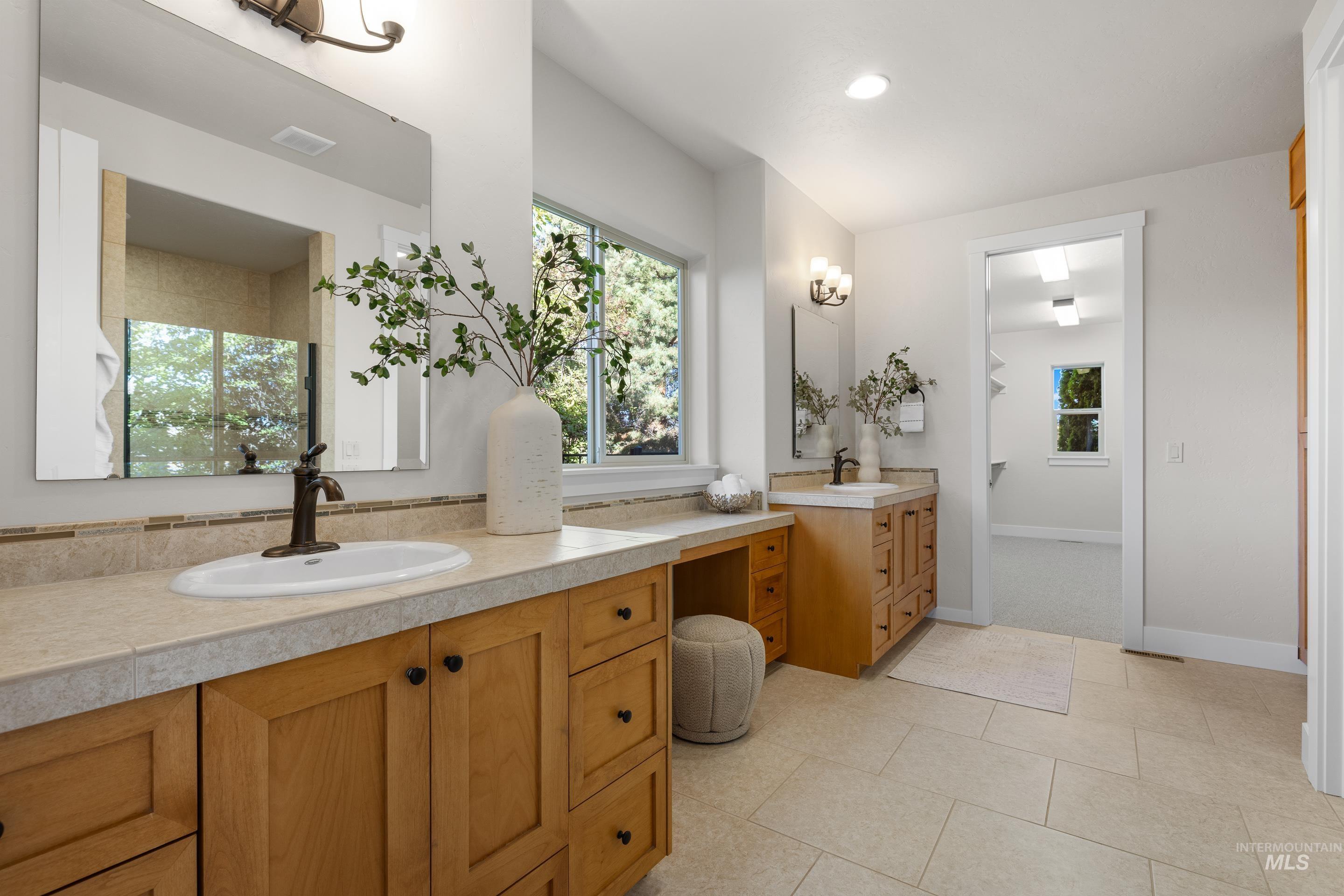 3887 W. Deerpath