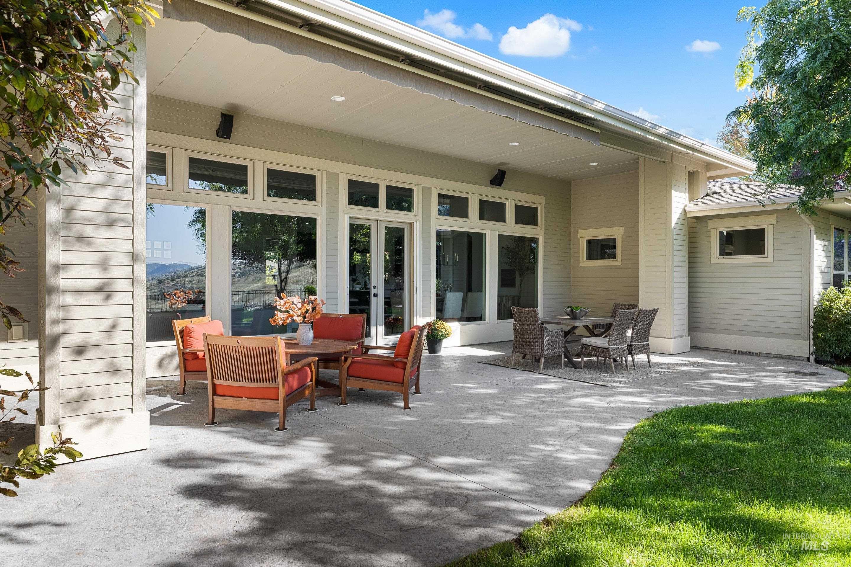 3887 W. Deerpath