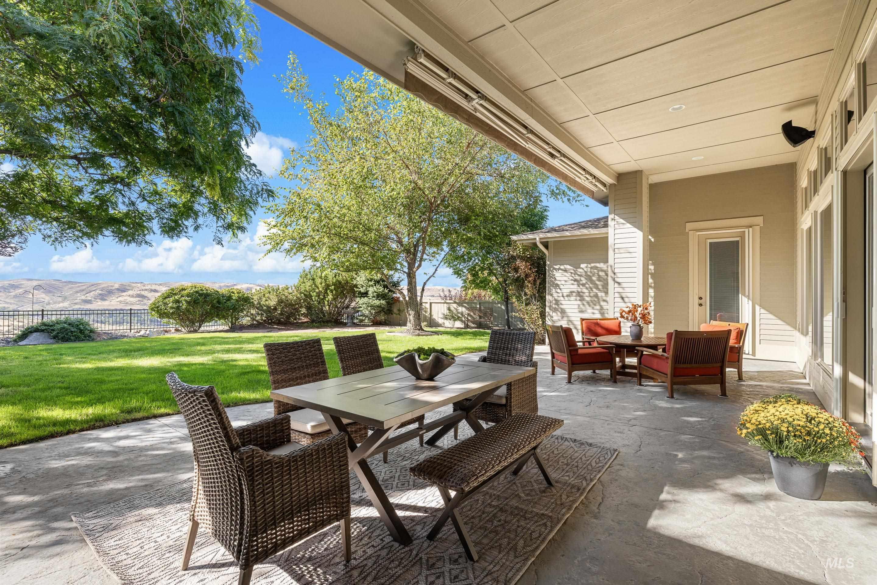 3887 W. Deerpath