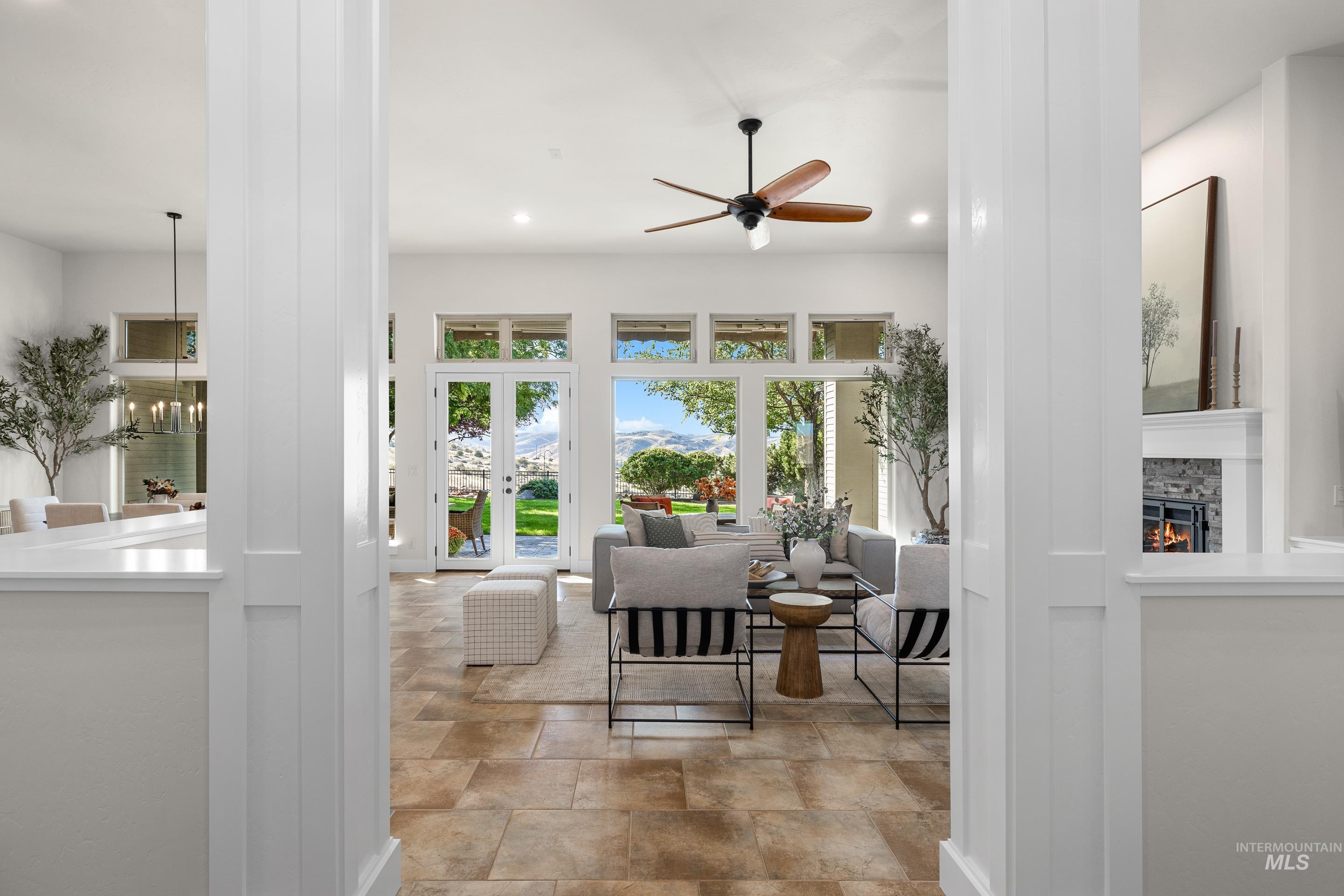 3887 W. Deerpath