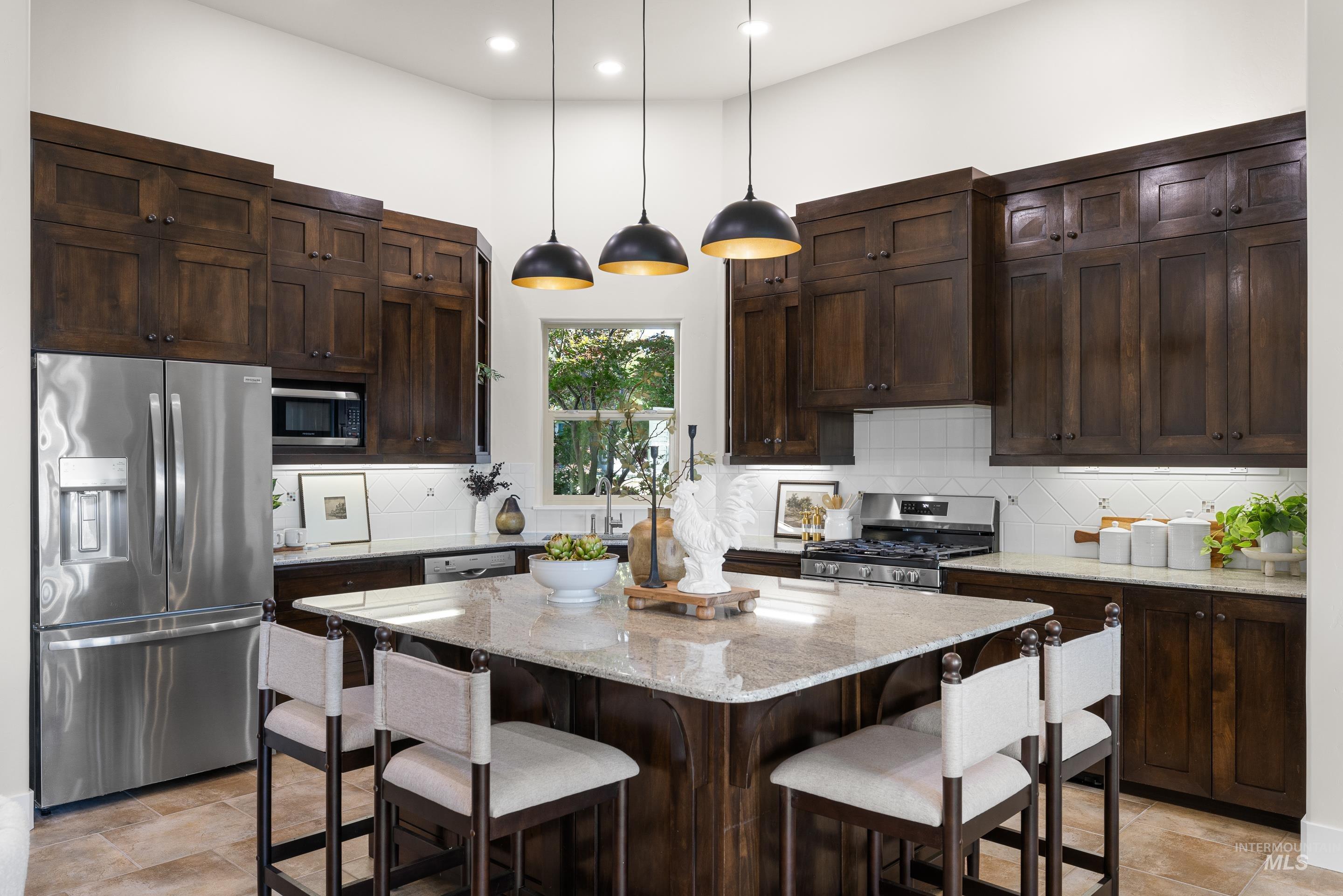 3887 W. Deerpath