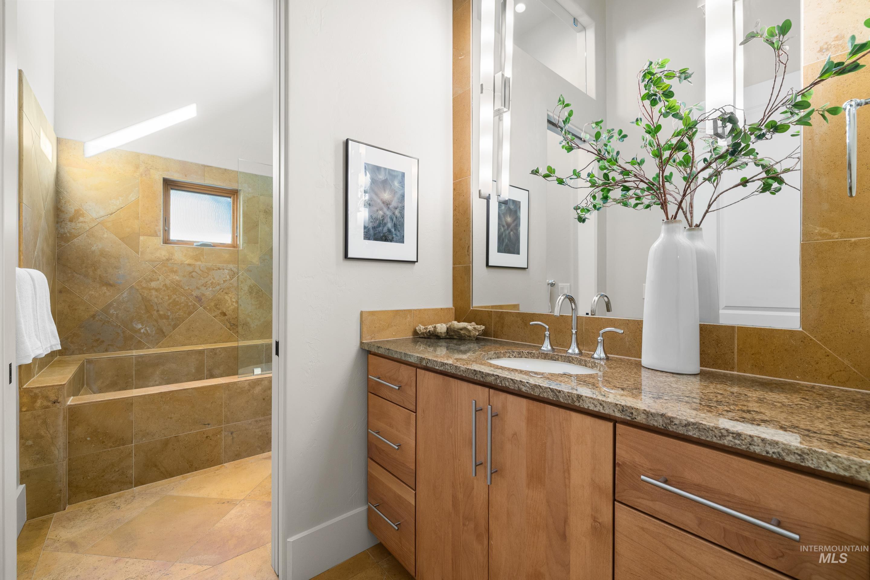 12344 N Upper Ridge Place