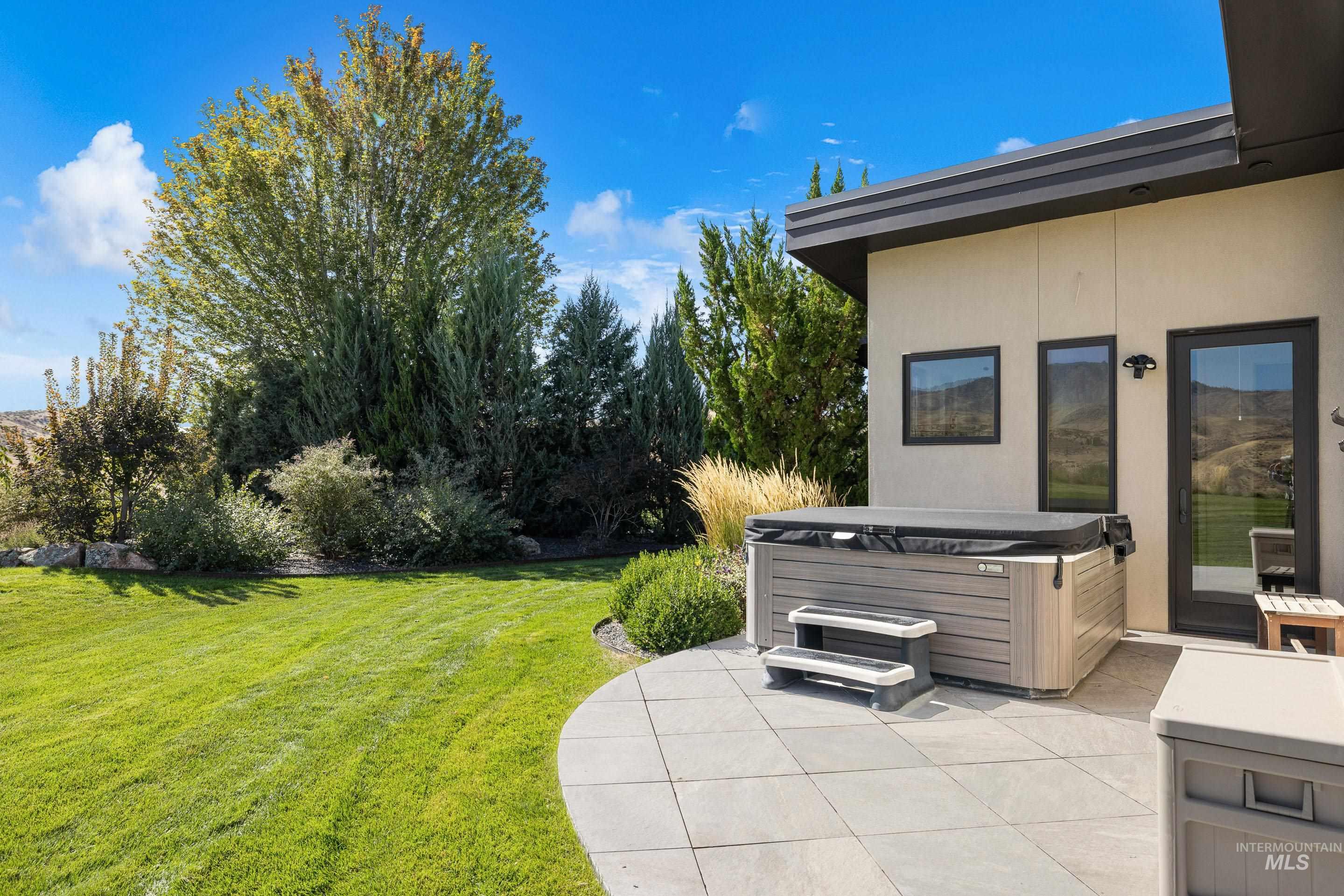 12344 N Upper Ridge Place