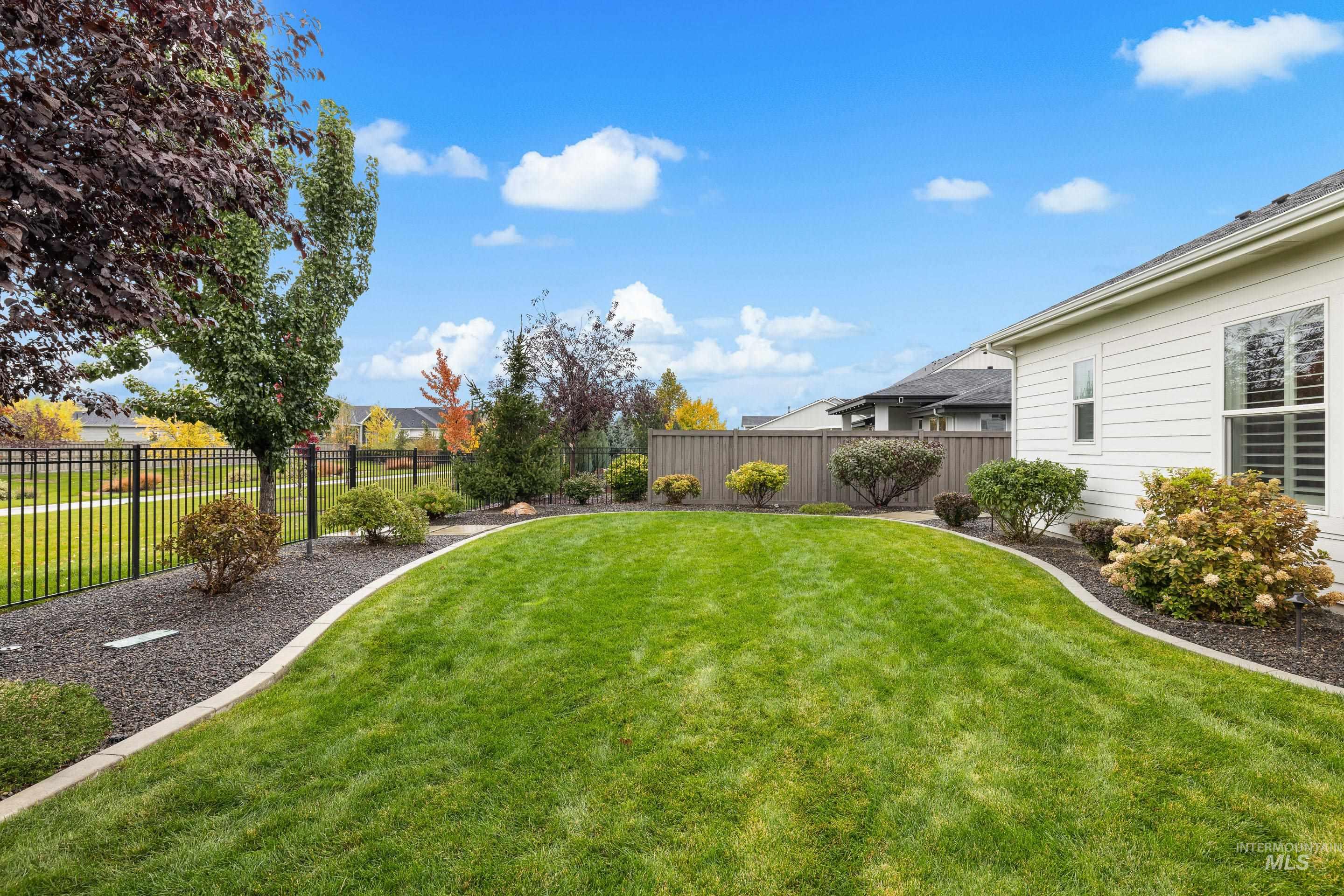 2347 N Fountainhead Way