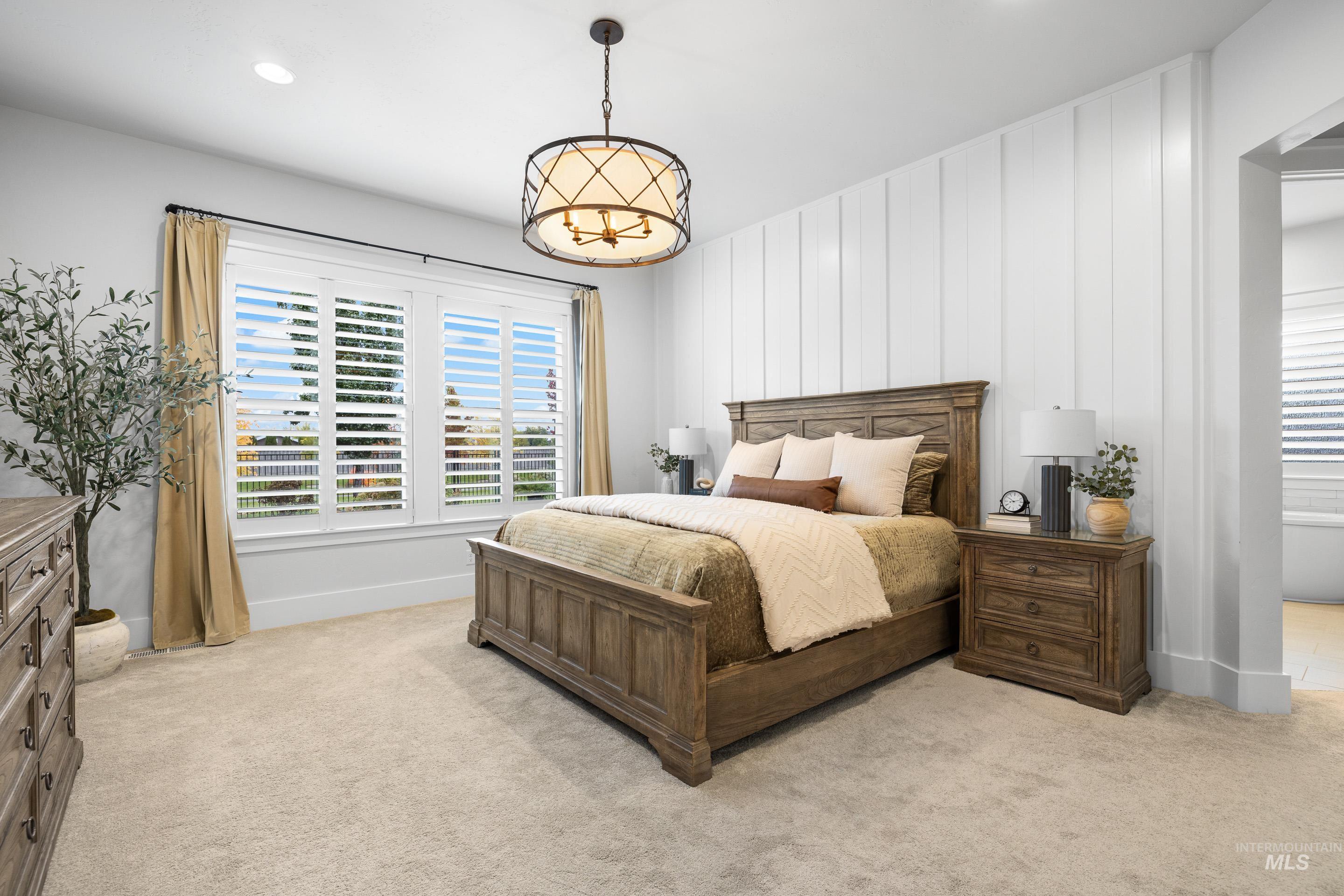 2347 N Fountainhead Way