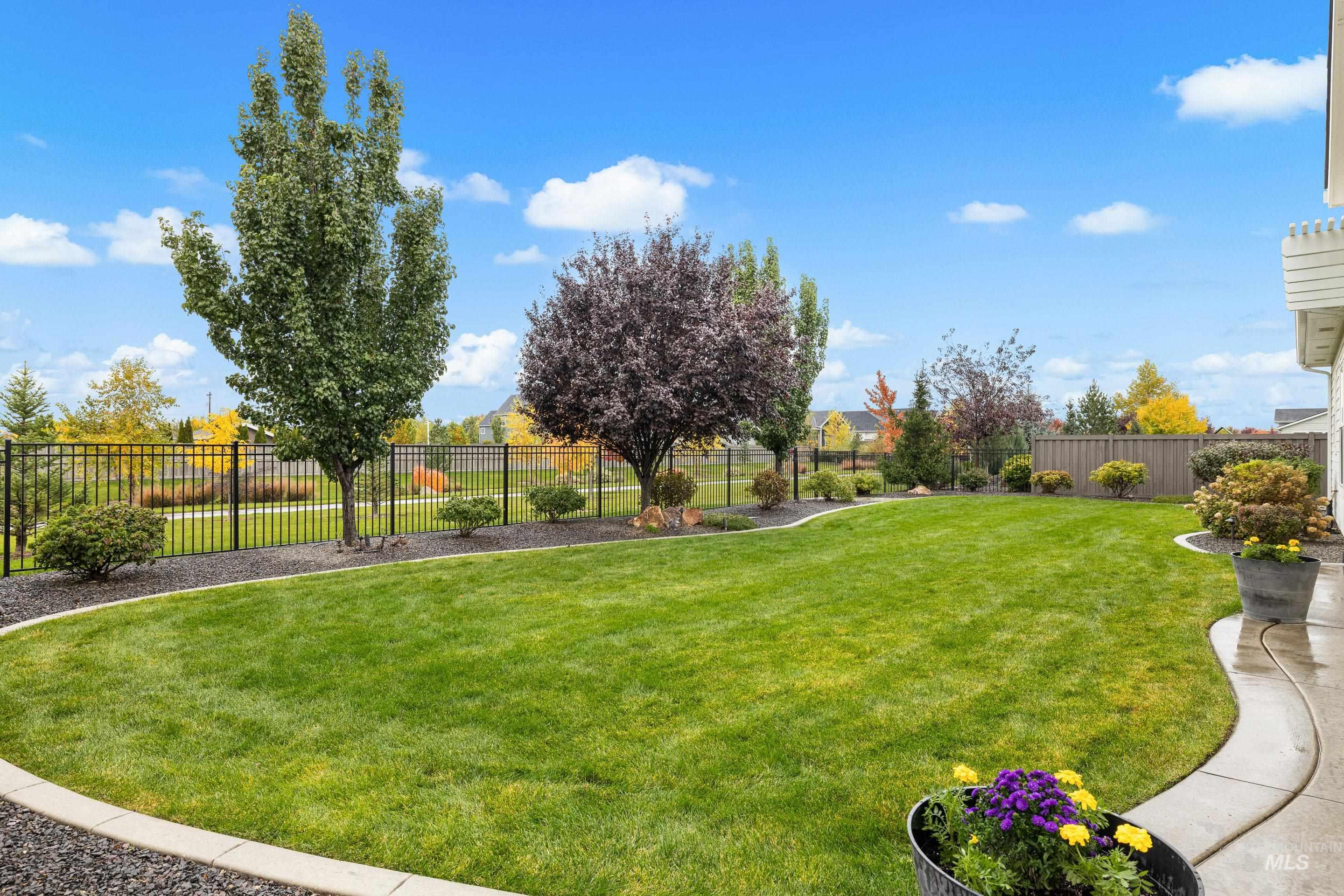 2347 N Fountainhead Way