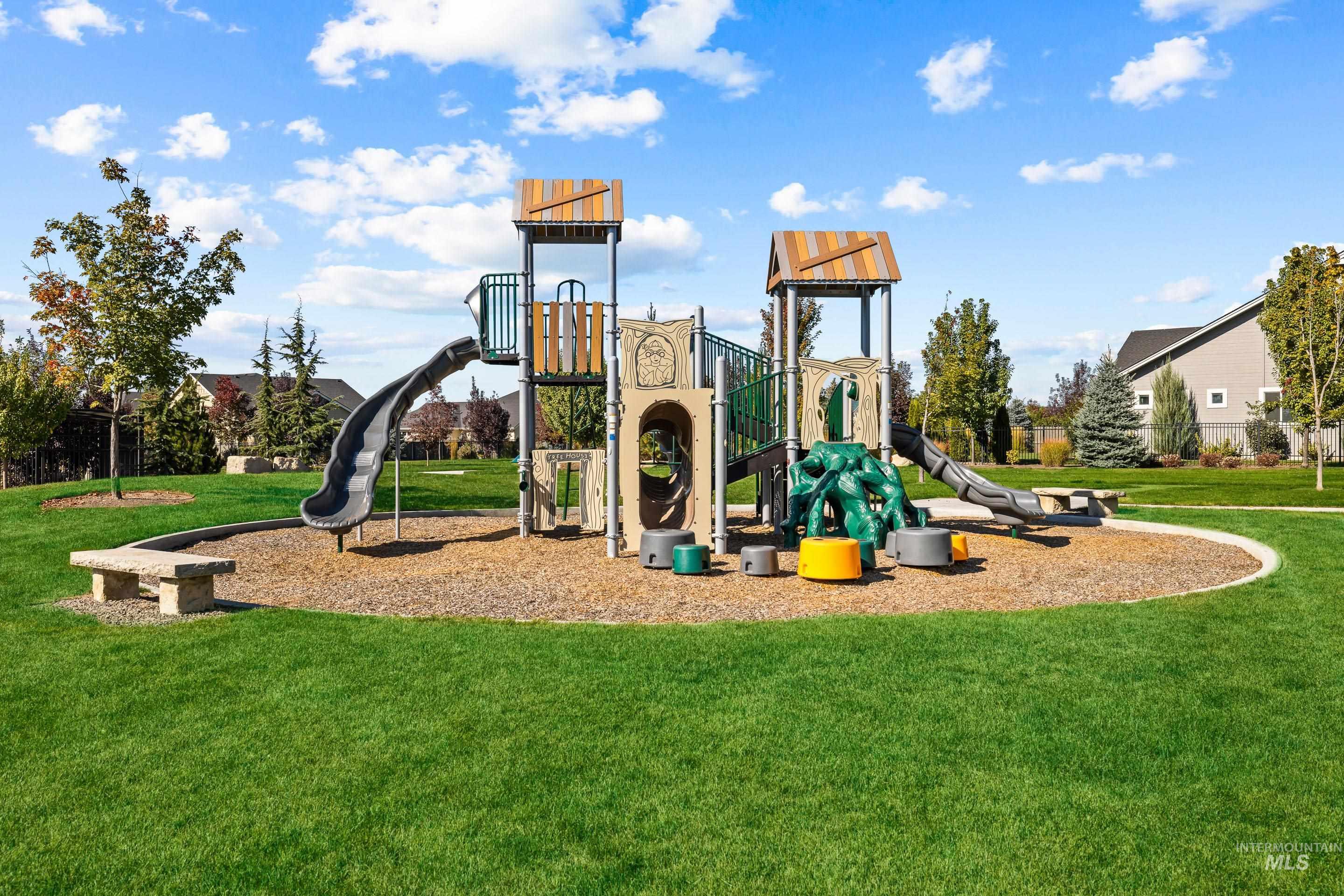 2347 N Fountainhead Way