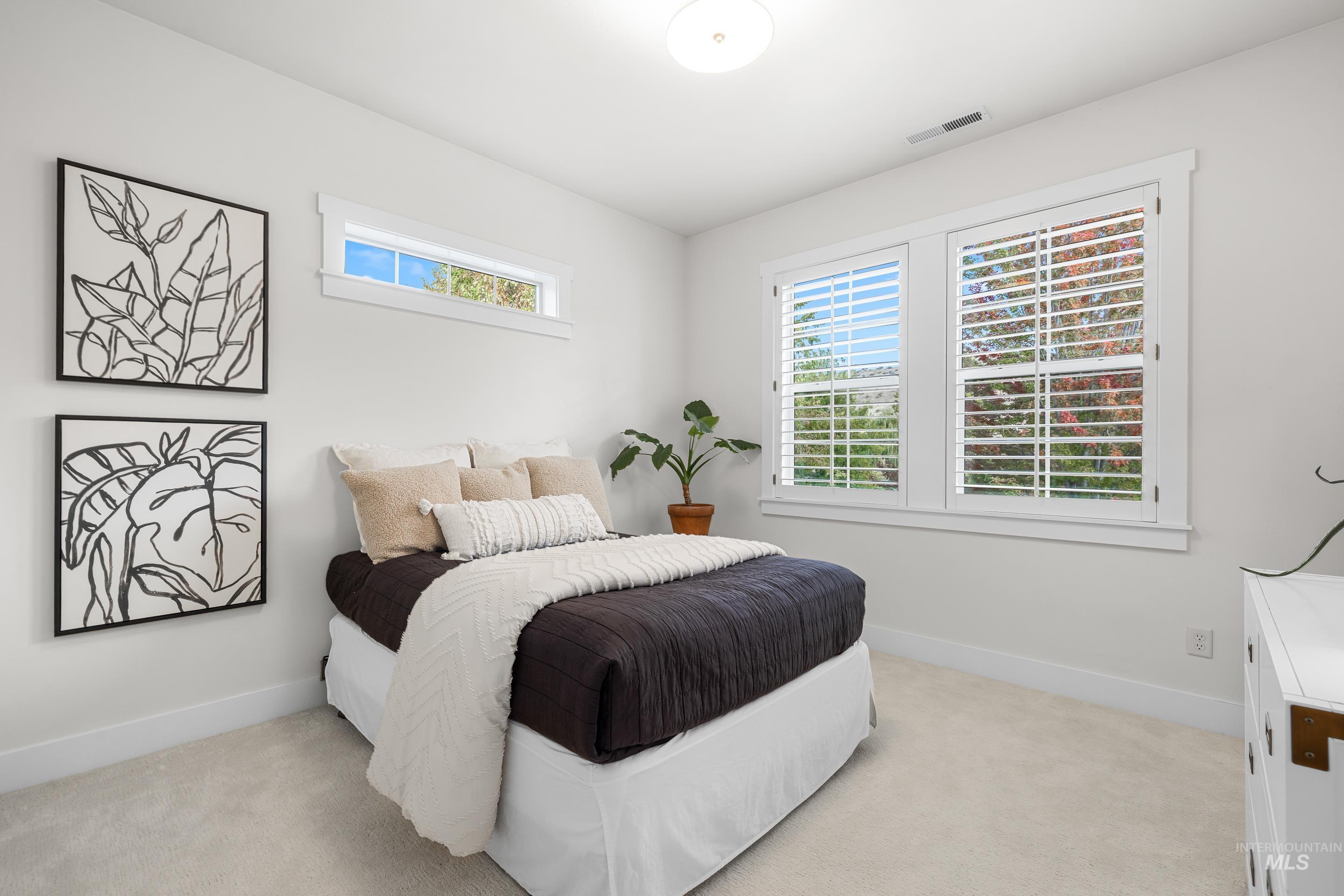 4581 W Long Meadow Dr