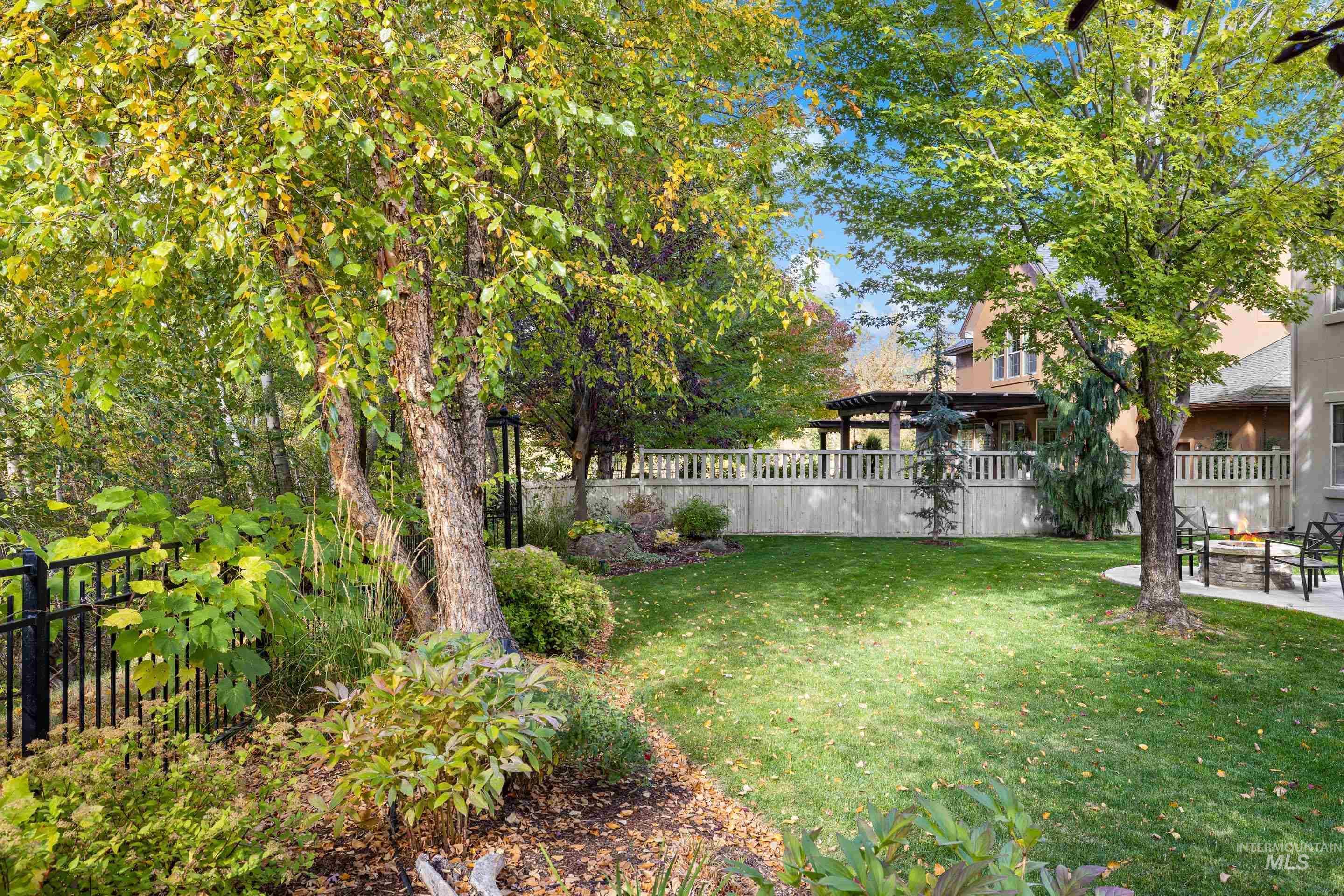 4581 W Long Meadow Dr