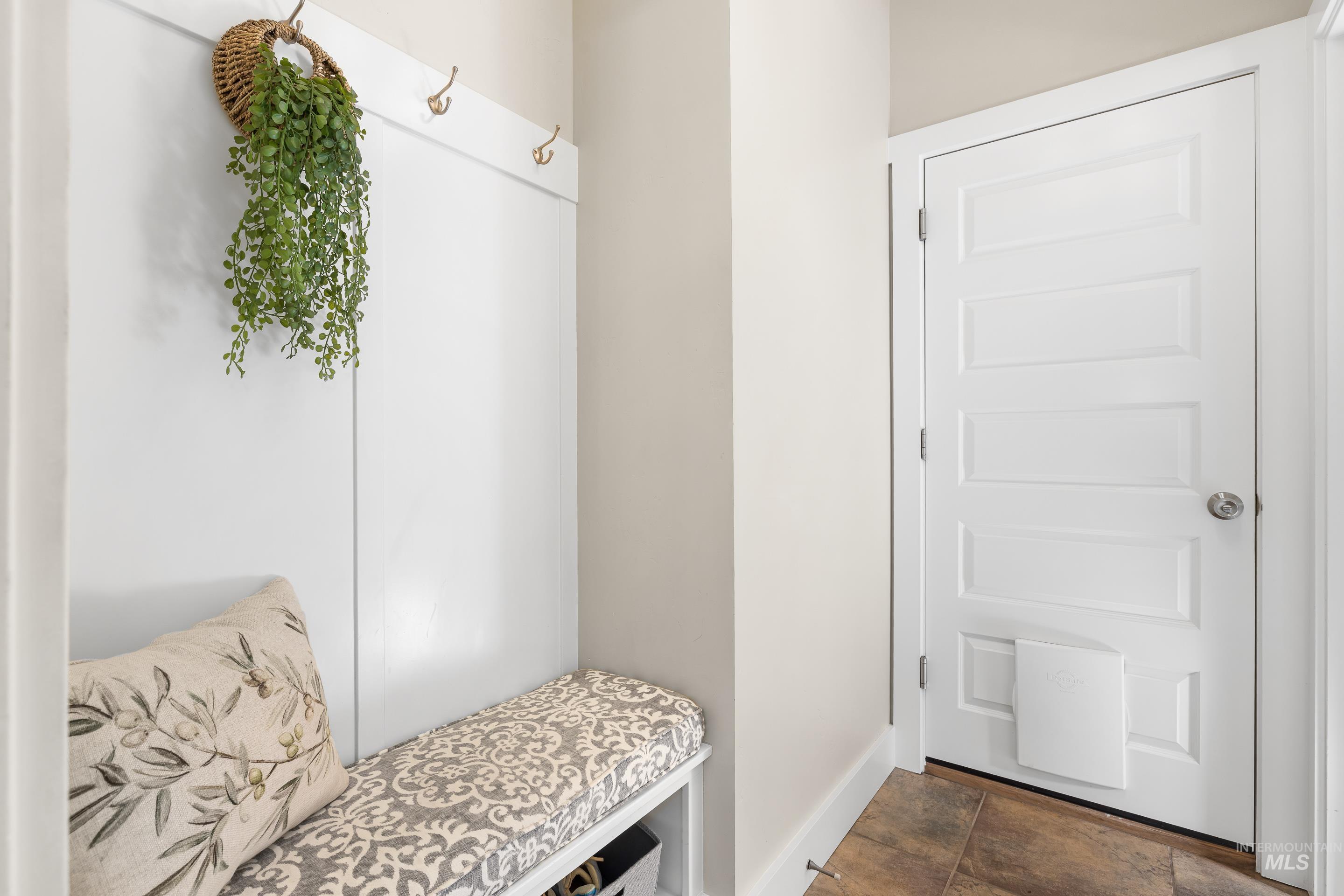 4581 W Long Meadow Dr