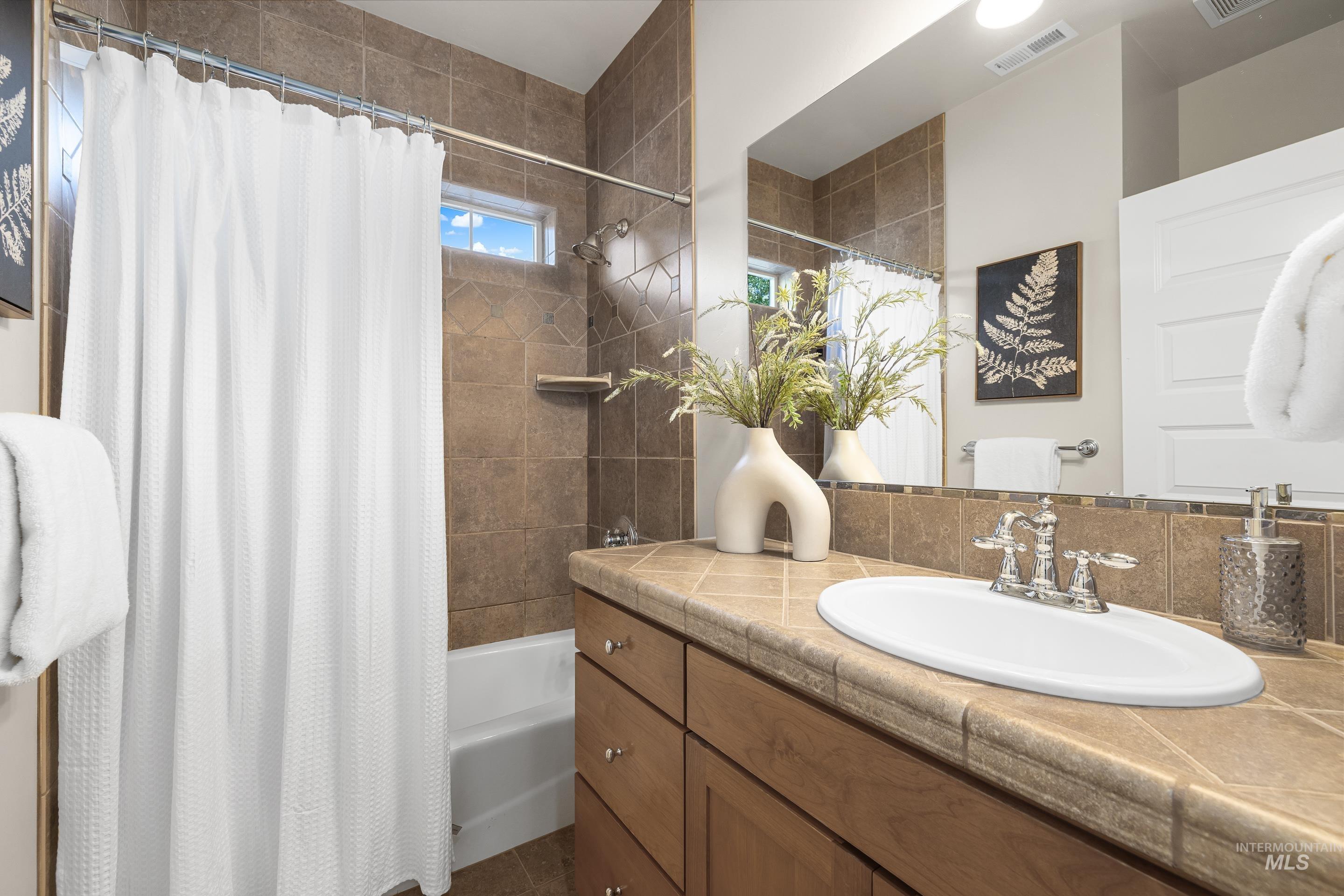 4581 W Long Meadow Dr