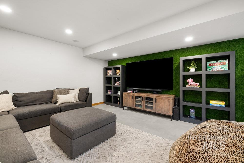 13069 N Town Ridge Rd