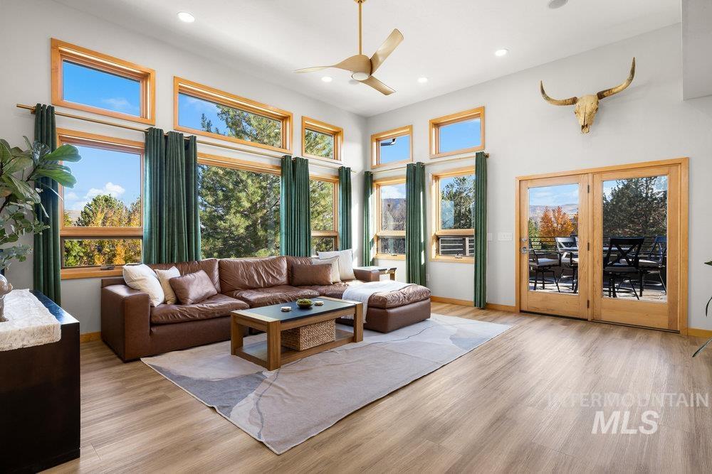 13069 N Town Ridge Rd