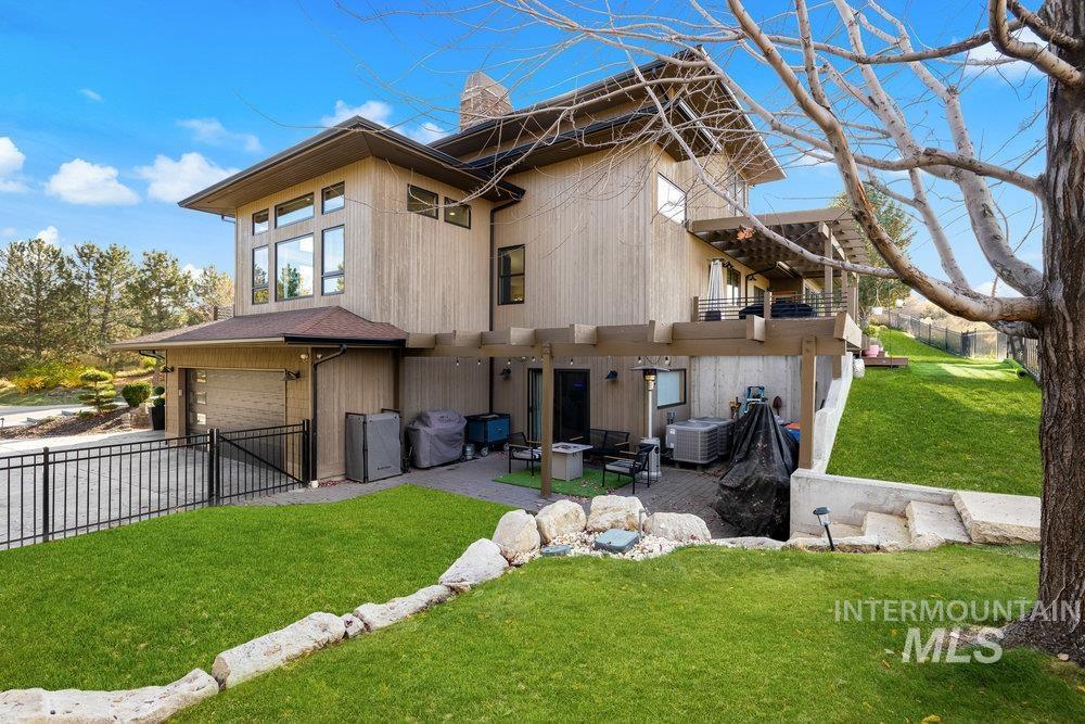 13069 N Town Ridge Rd