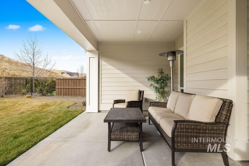 3203 W Antelope View Dr